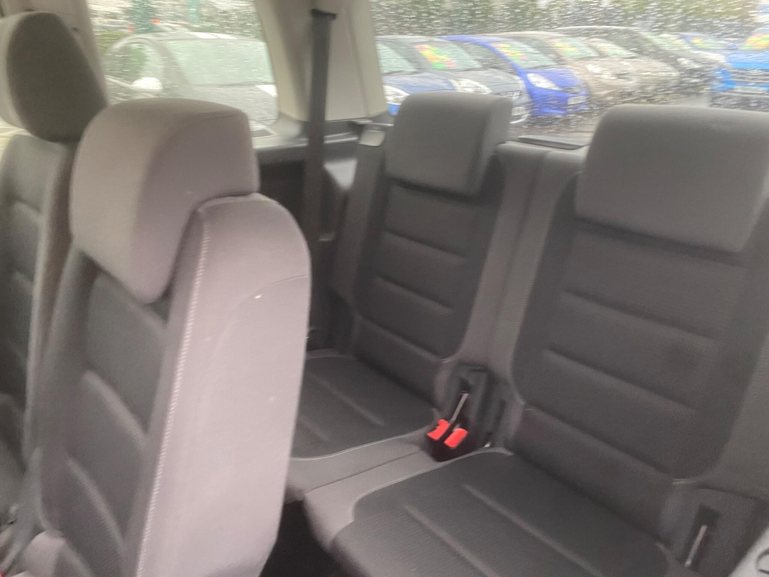 Used Volkswagen Touran 2009 for sale - 76550604: Photo 37