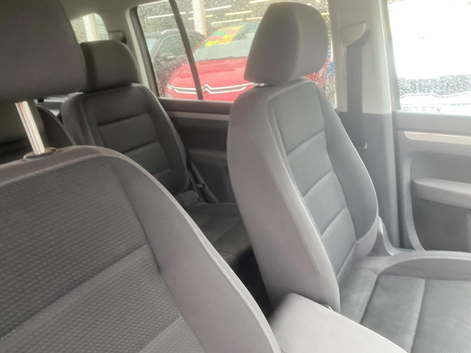 Used Volkswagen Touran 2009 for sale - 76550604: Photo 65