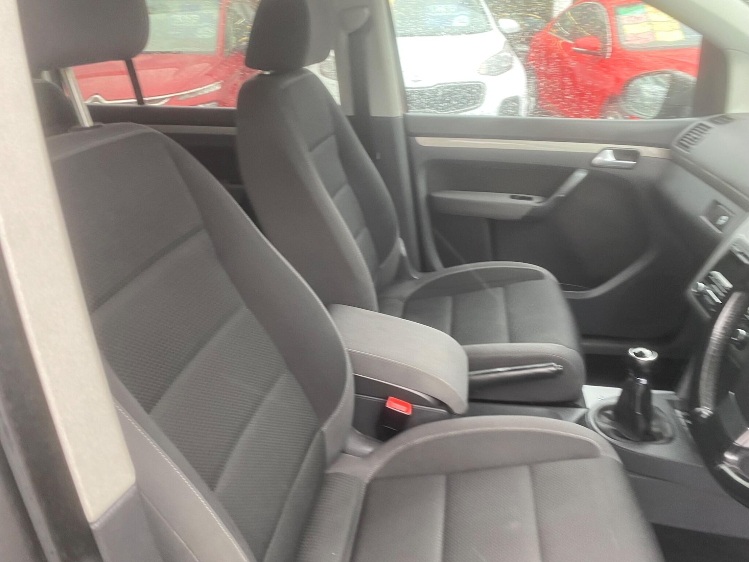 Used Volkswagen Touran 2009 for sale - 76550604: Photo 67