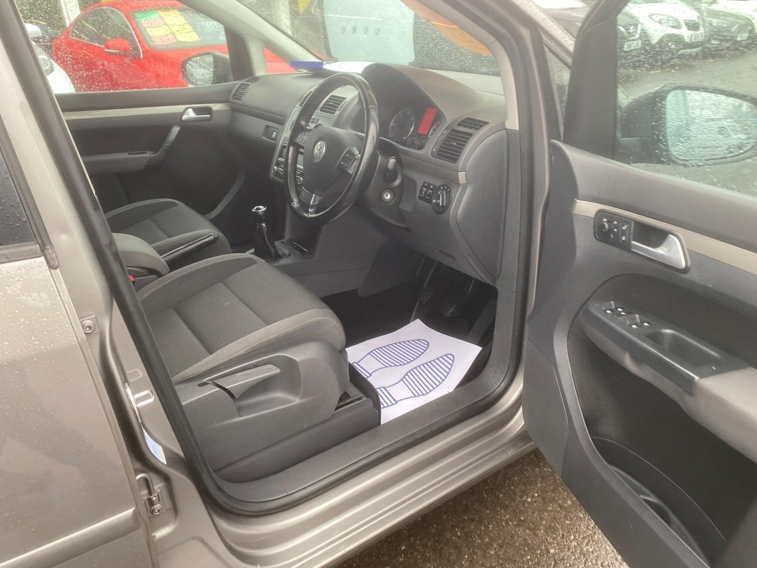 Used Volkswagen Touran 2009 for sale - 76550604: Photo 71