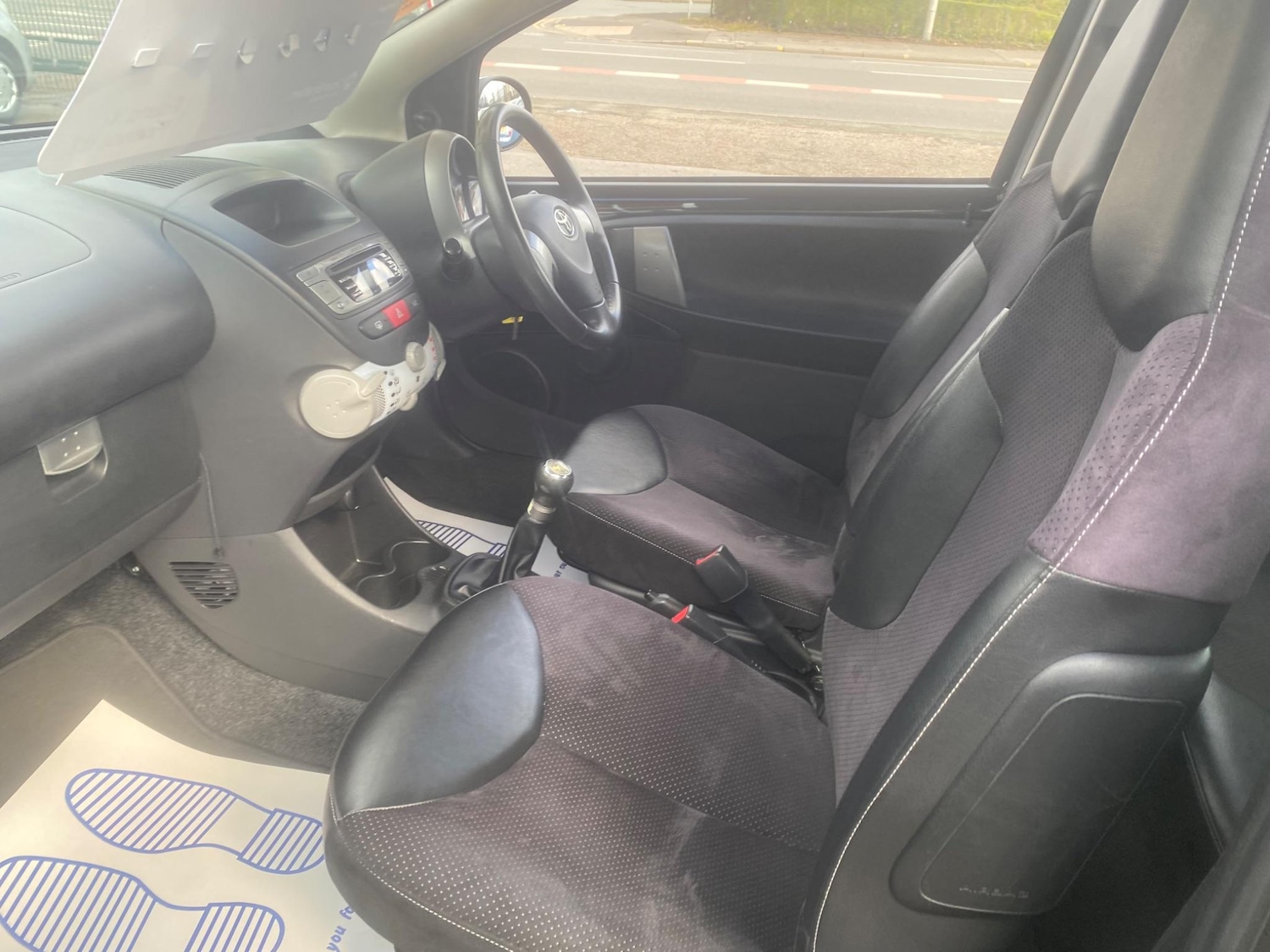 Used Toyota AYGO 2012 for sale - 76549456: Photo 22