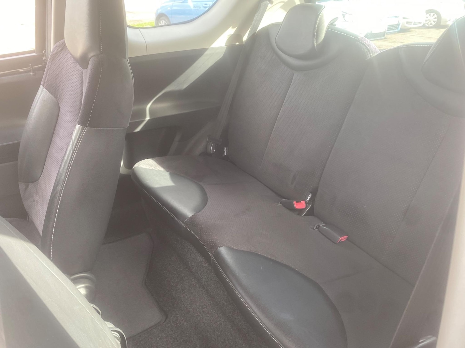 Used Toyota AYGO 2012 for sale - 76549456: Photo 28