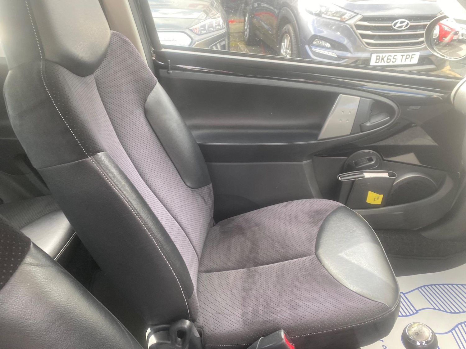 Used Toyota AYGO 2012 for sale - 76549456: Photo 43