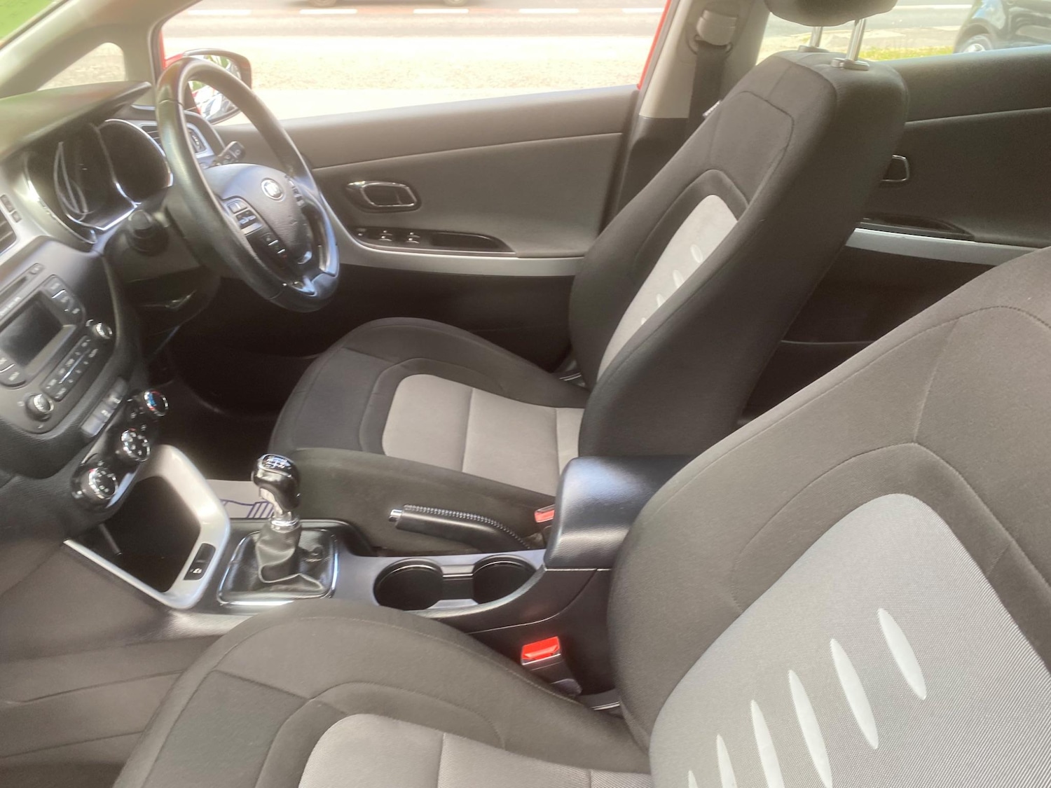 Used Kia Ceed 2015 for sale - 76549370: Photo 23