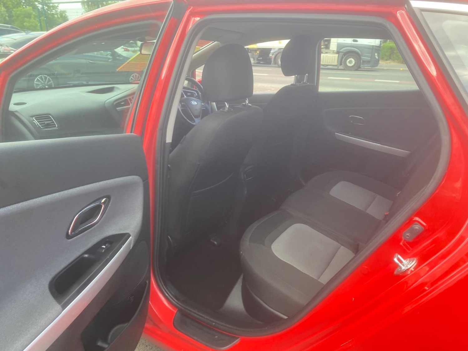 Used Kia Ceed 2015 for sale - 76549370: Photo 27