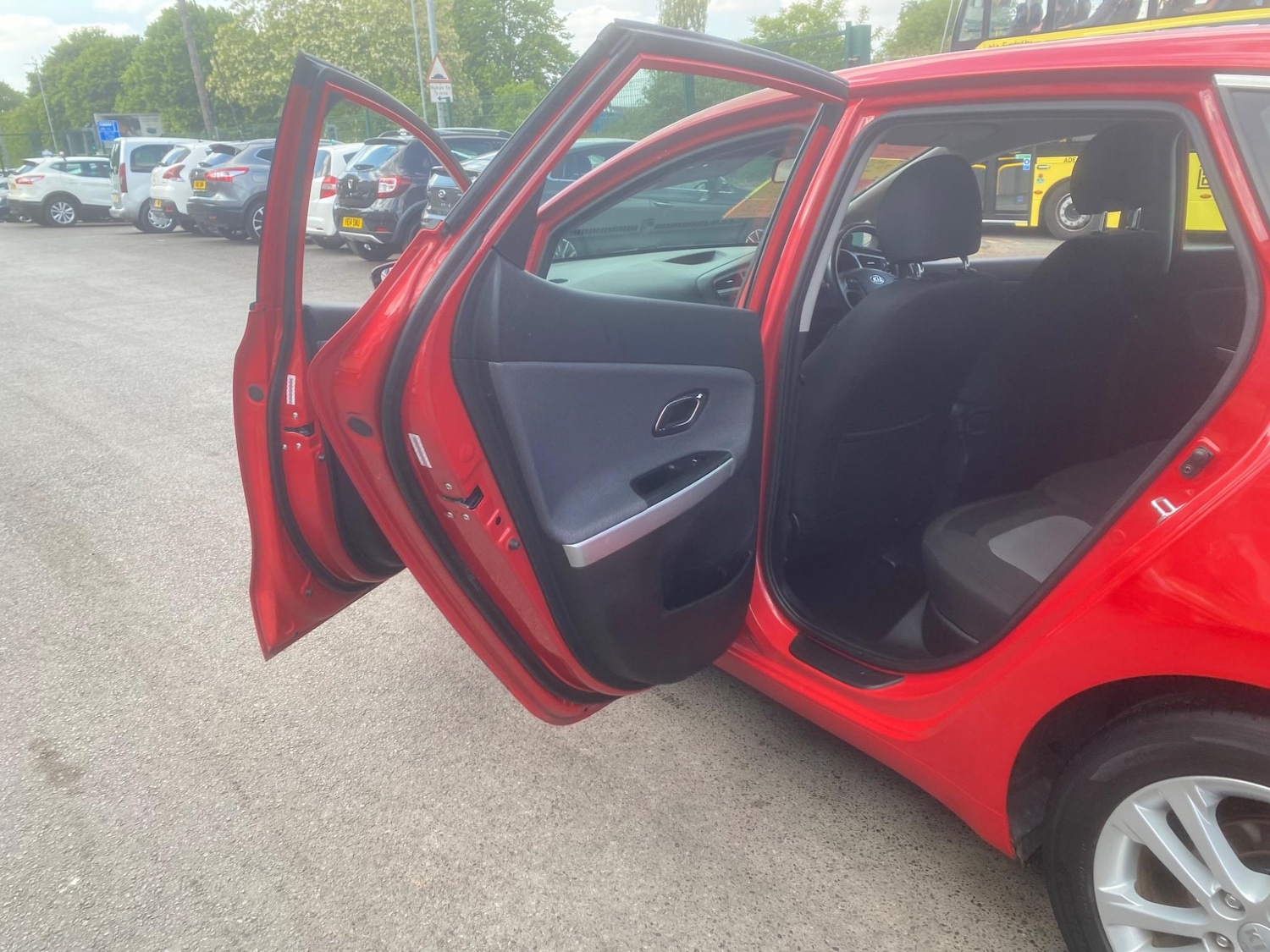 Used Kia Ceed 2015 for sale - 76549370: Photo 32