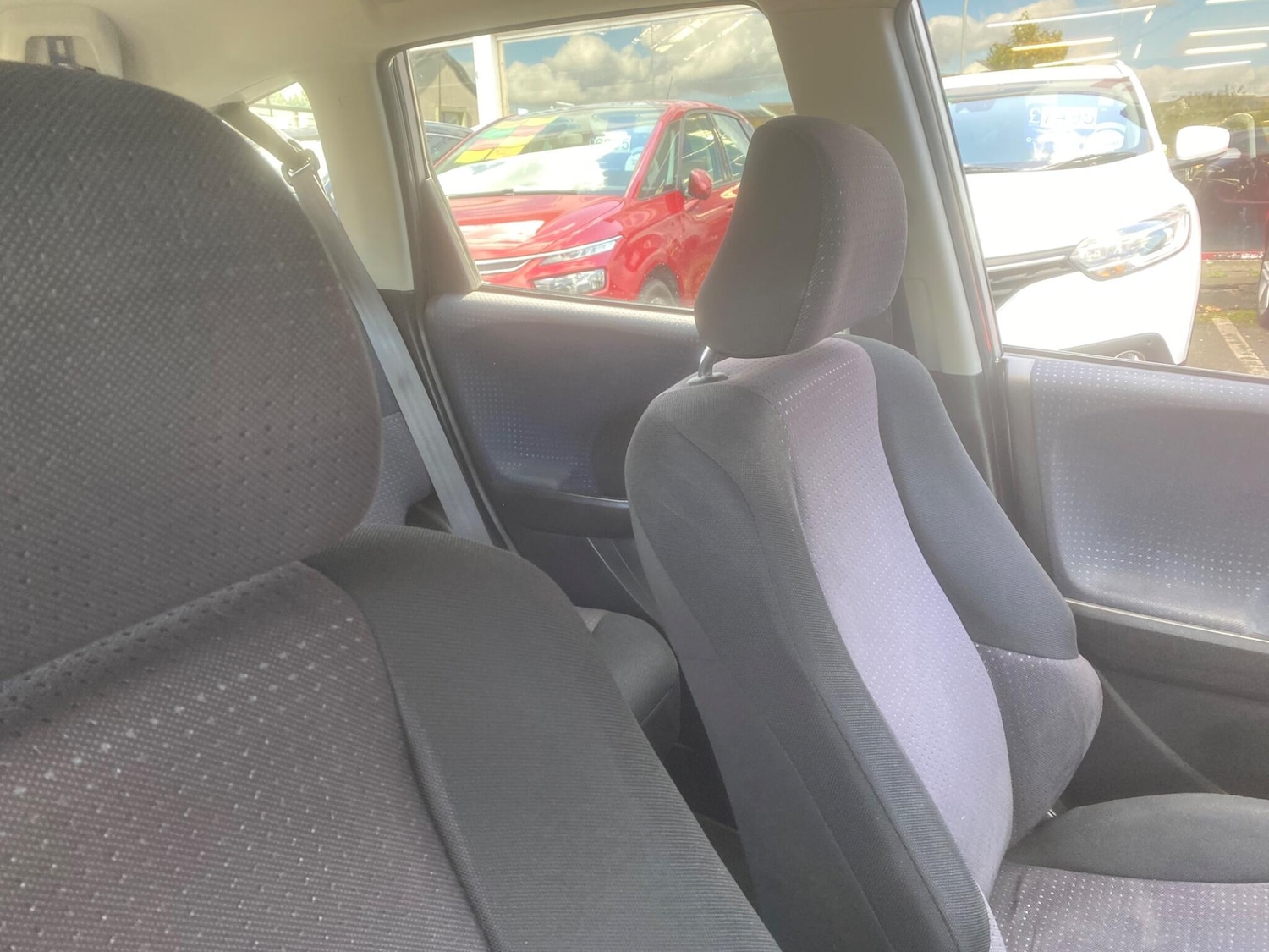 Used Honda Jazz 2010 for sale - 76988378: Photo 61