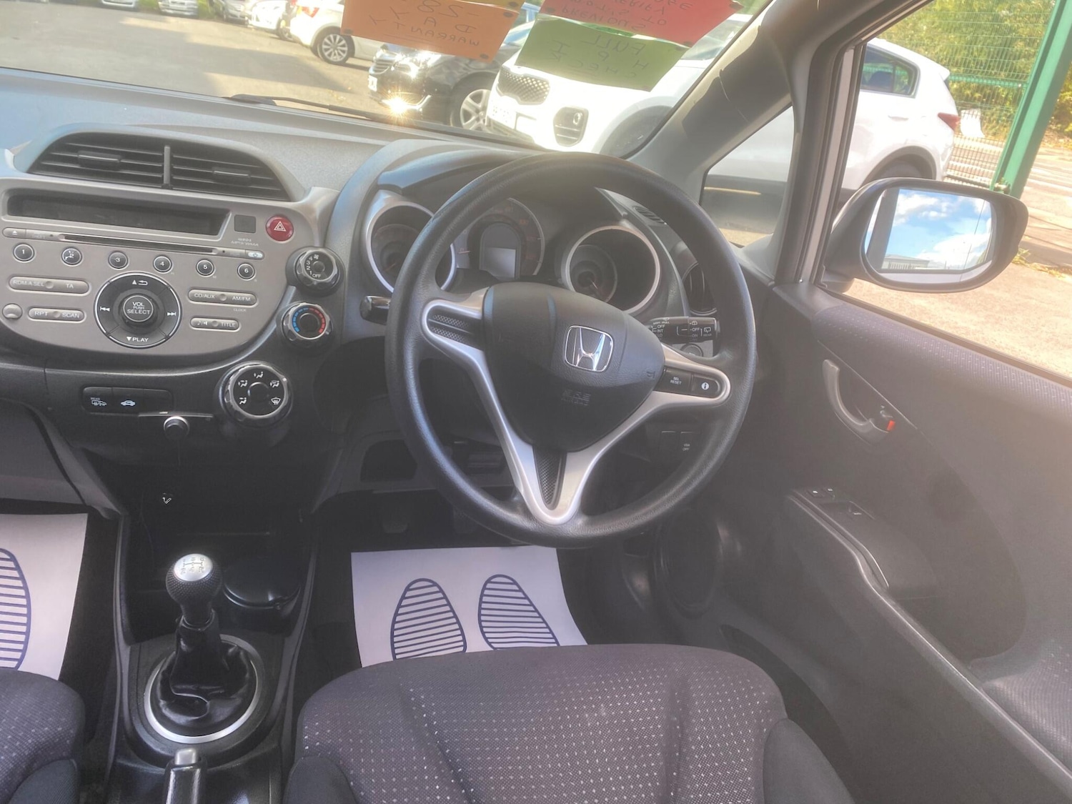 Used Honda Jazz 2010 for sale - 76988378: Photo 63