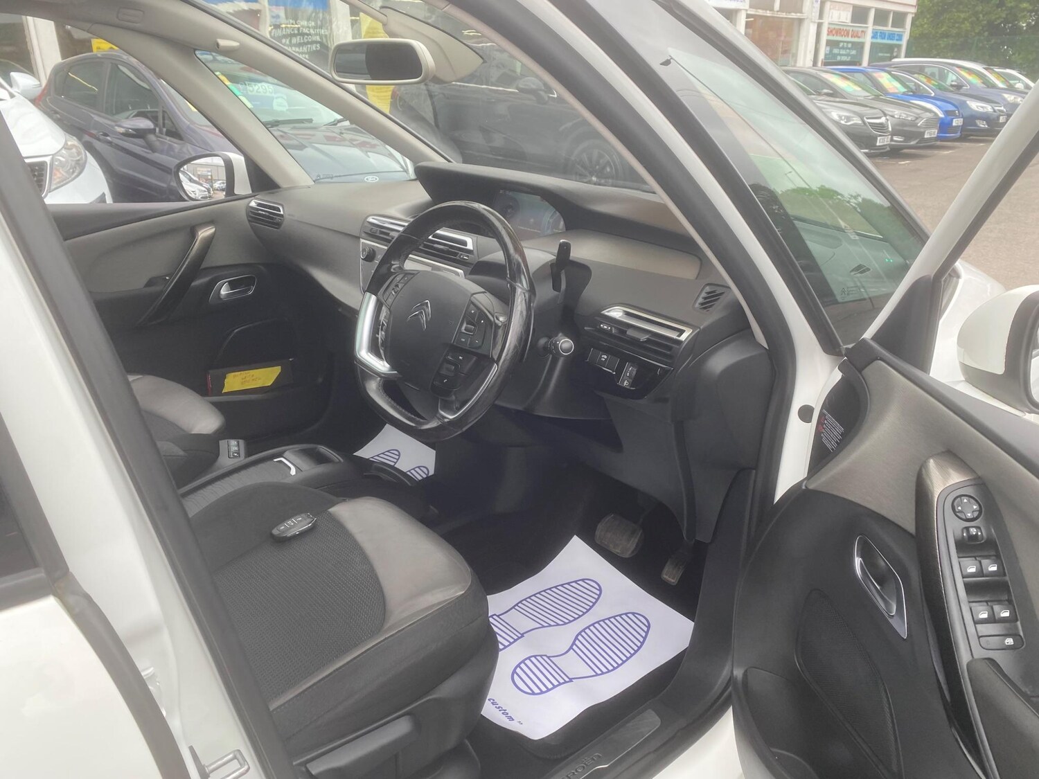 Used Citroen C4 Grand Picasso 2015 for sale - 76990942: Photo 90