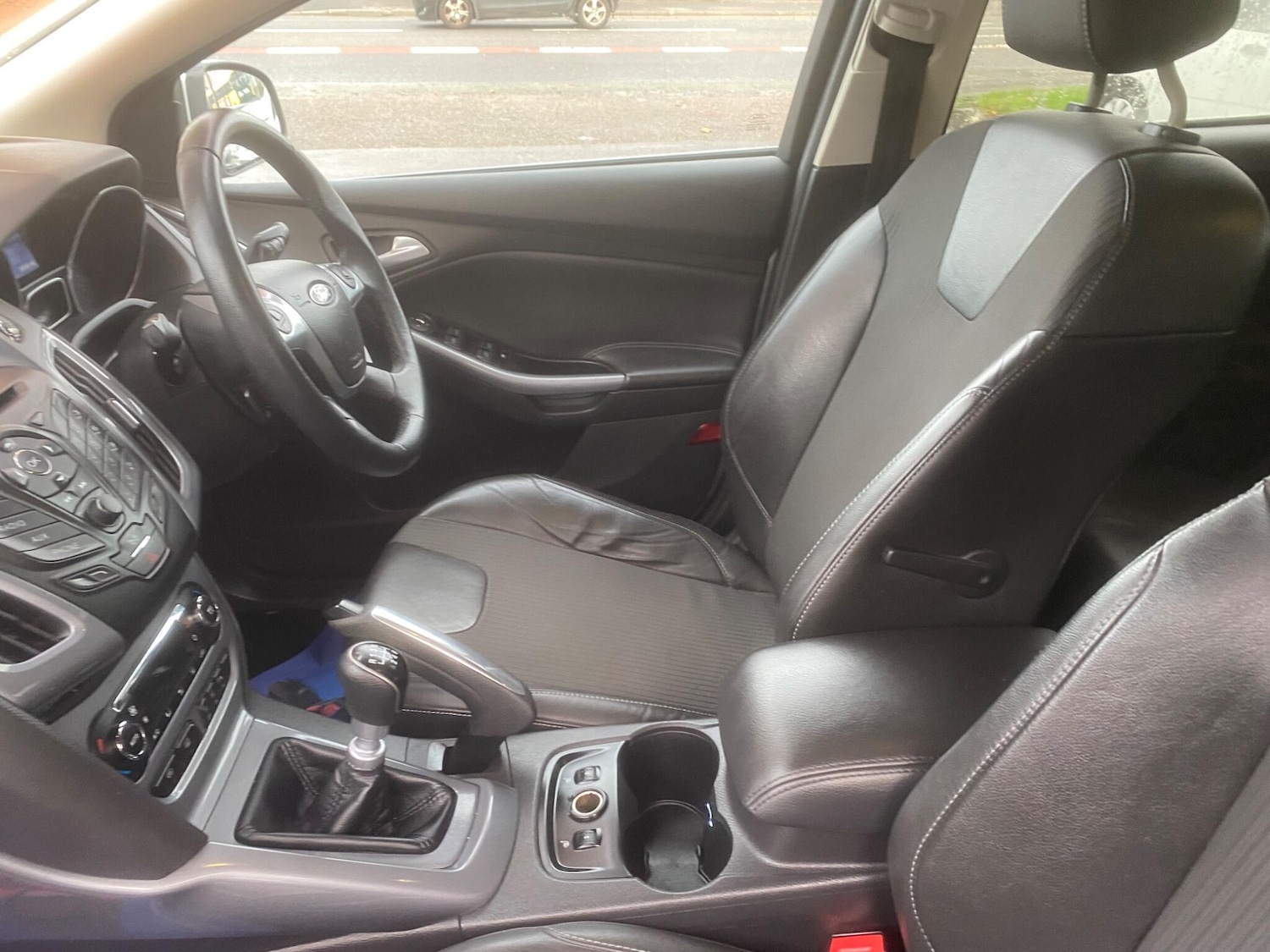 Used Ford Focus 2011 for sale - 76743582: Photo 23