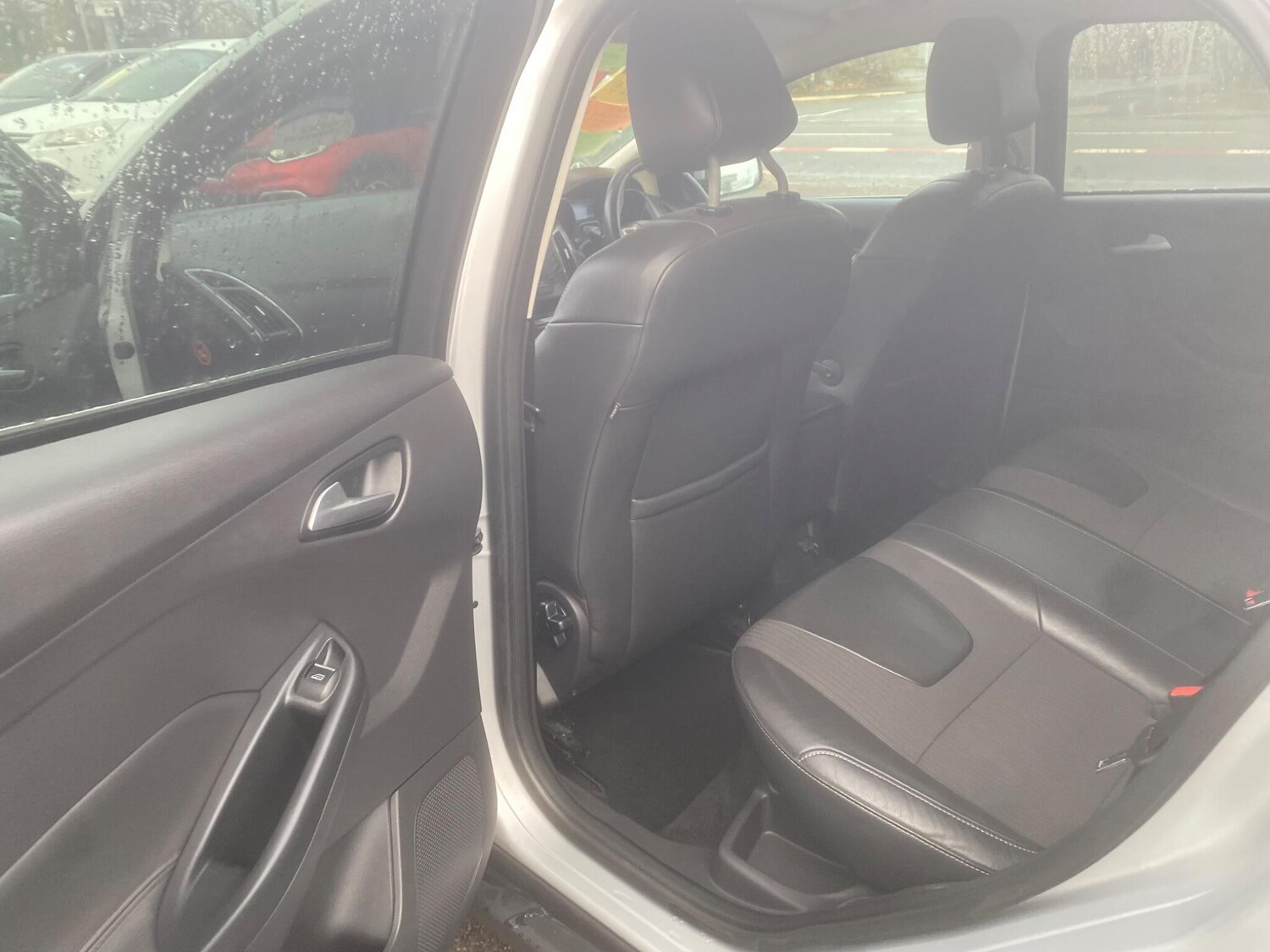 Used Ford Focus 2011 for sale - 76743582: Photo 27