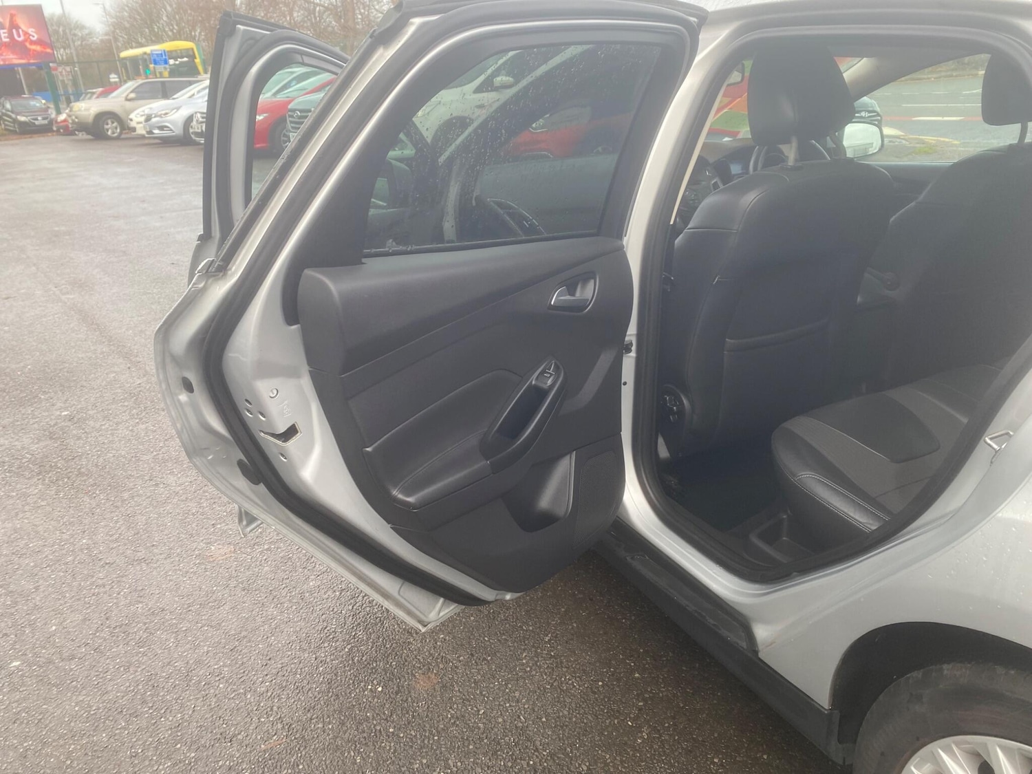 Used Ford Focus 2011 for sale - 76743582: Photo 30