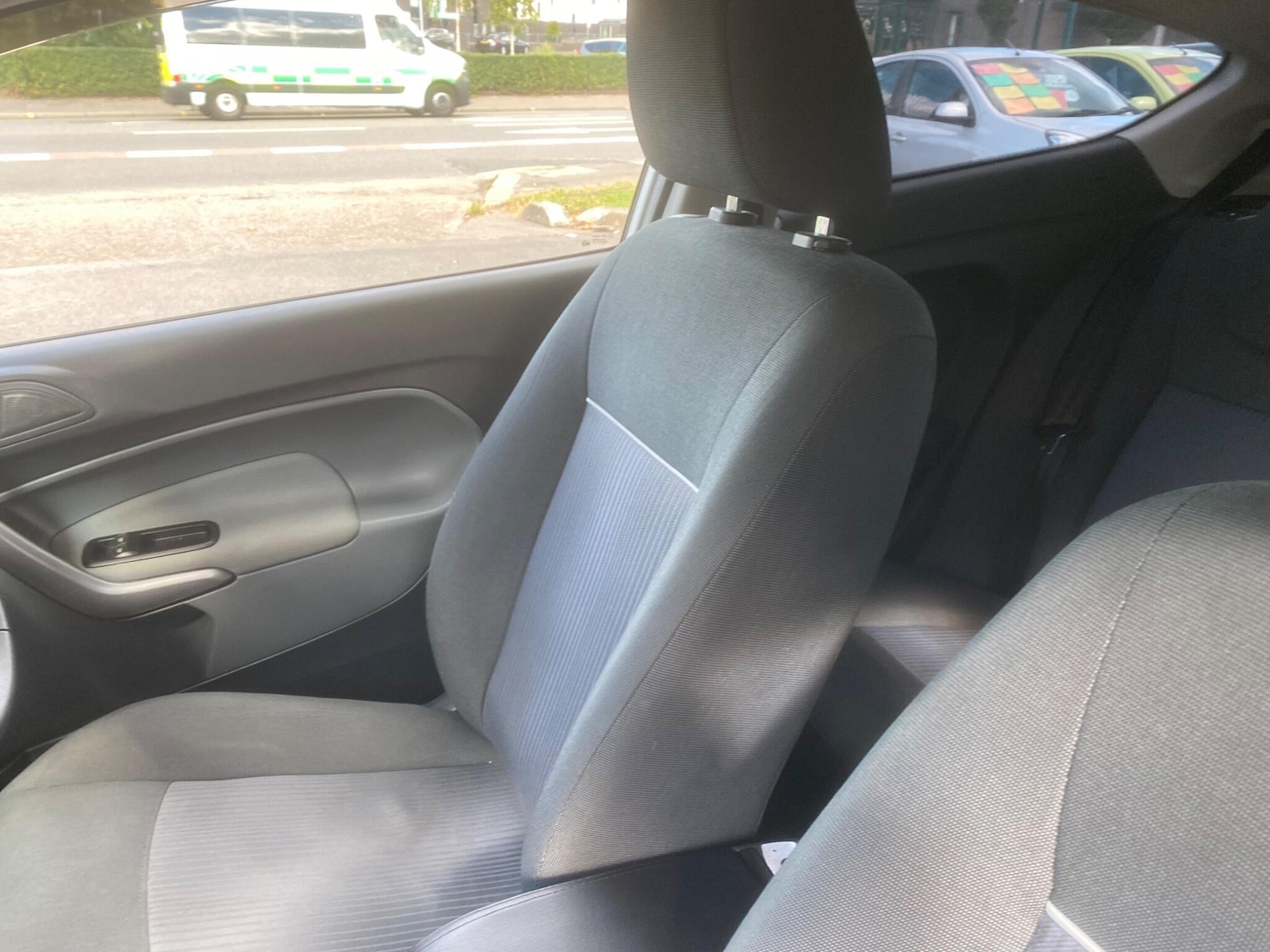 Used Ford Fiesta 2011 for sale - 76549410: Photo 15