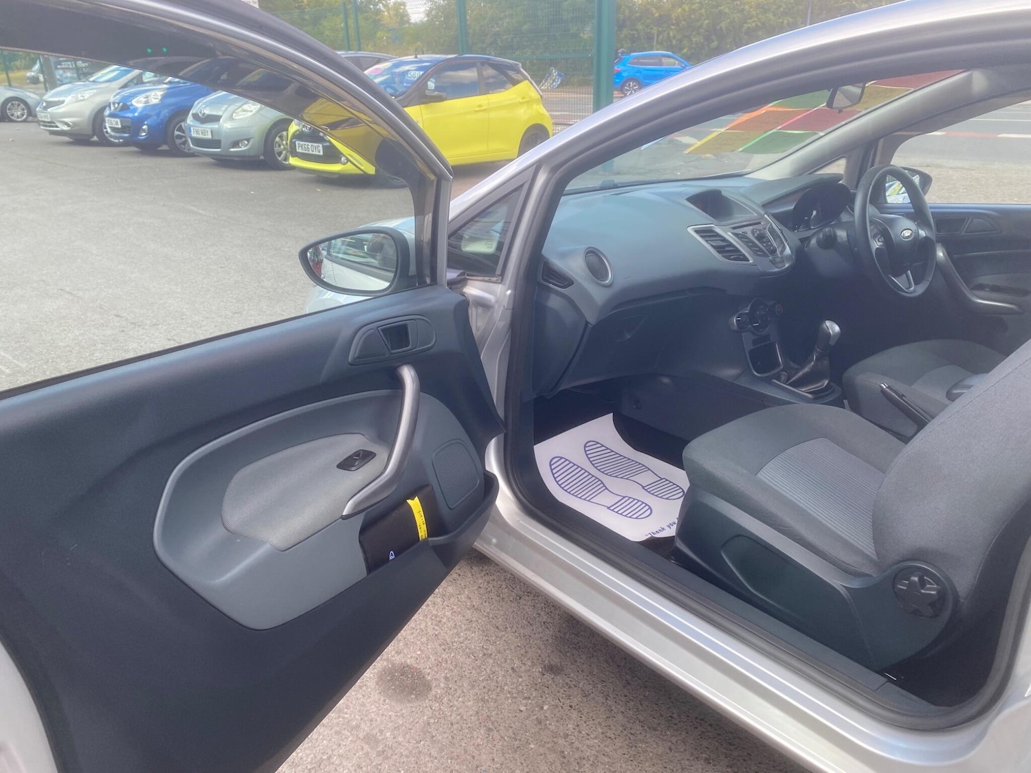 Used Ford Fiesta 2011 for sale - 76549410: Photo 24