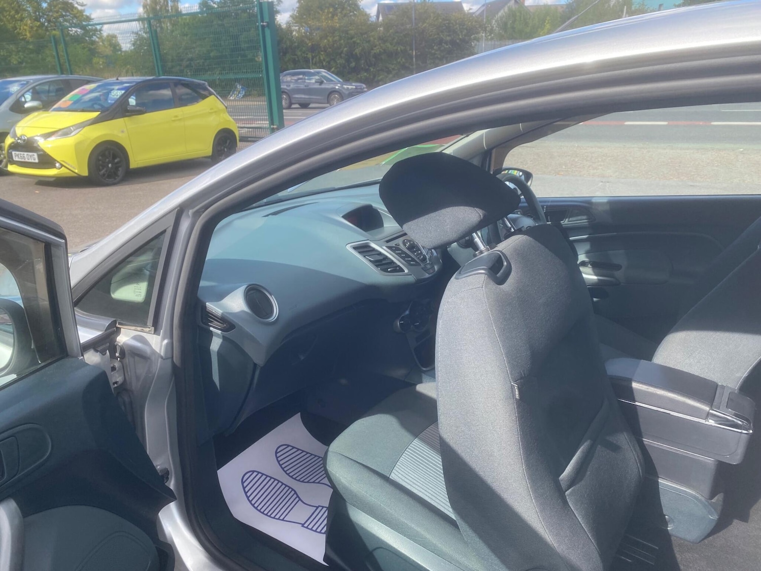 Used Ford Fiesta 2011 for sale - 76549410: Photo 31