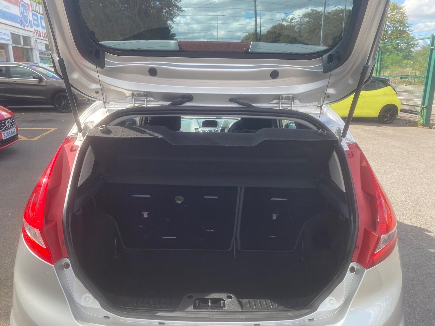 Used Ford Fiesta 2011 for sale - 76549410: Photo 37