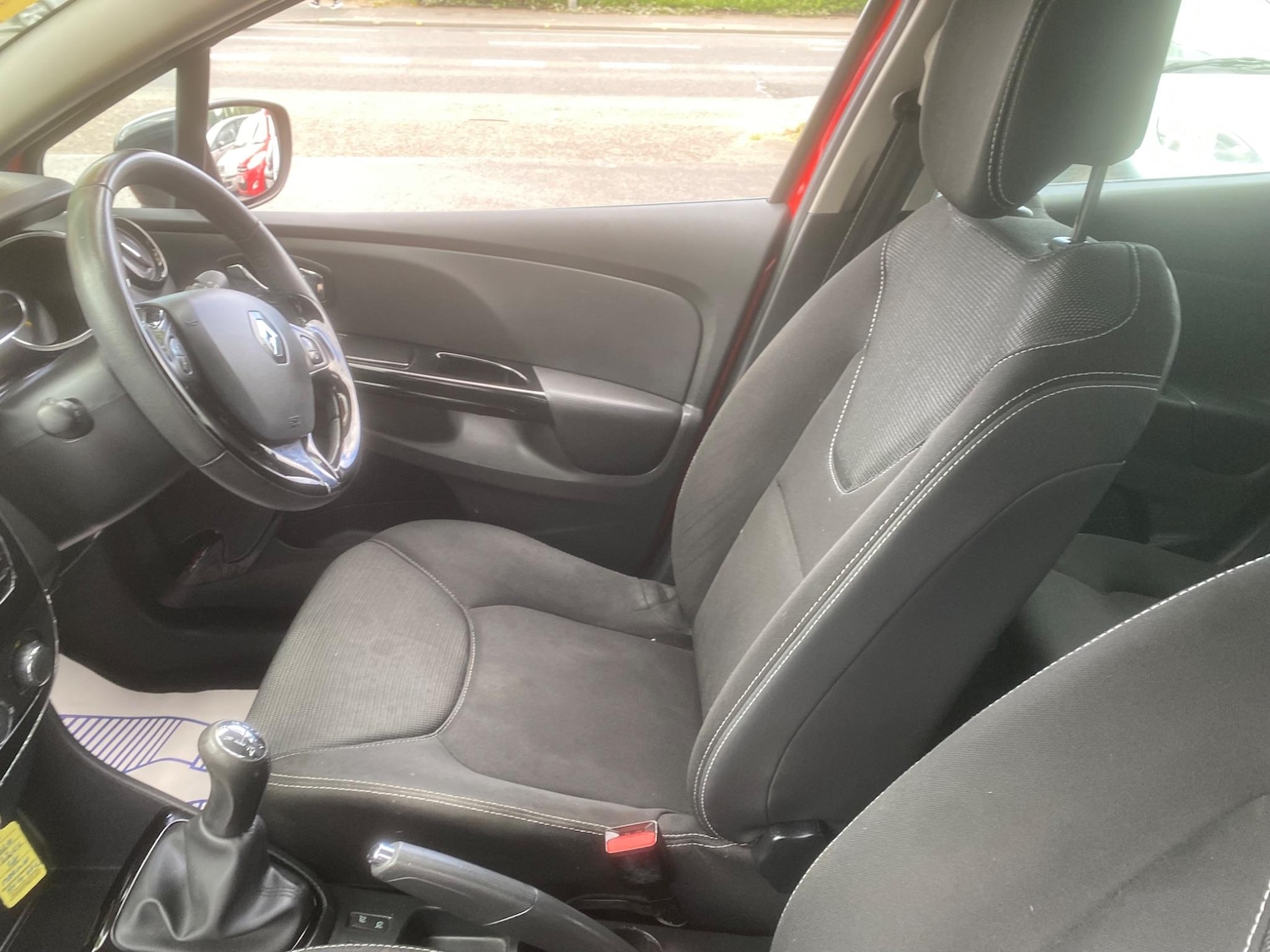 Used Renault Clio 2014 for sale - 76549291: Photo 19