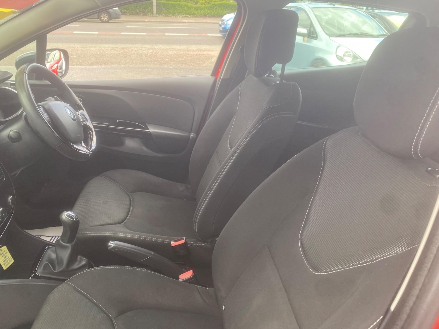 Used Renault Clio 2014 for sale - 76549291: Photo 22