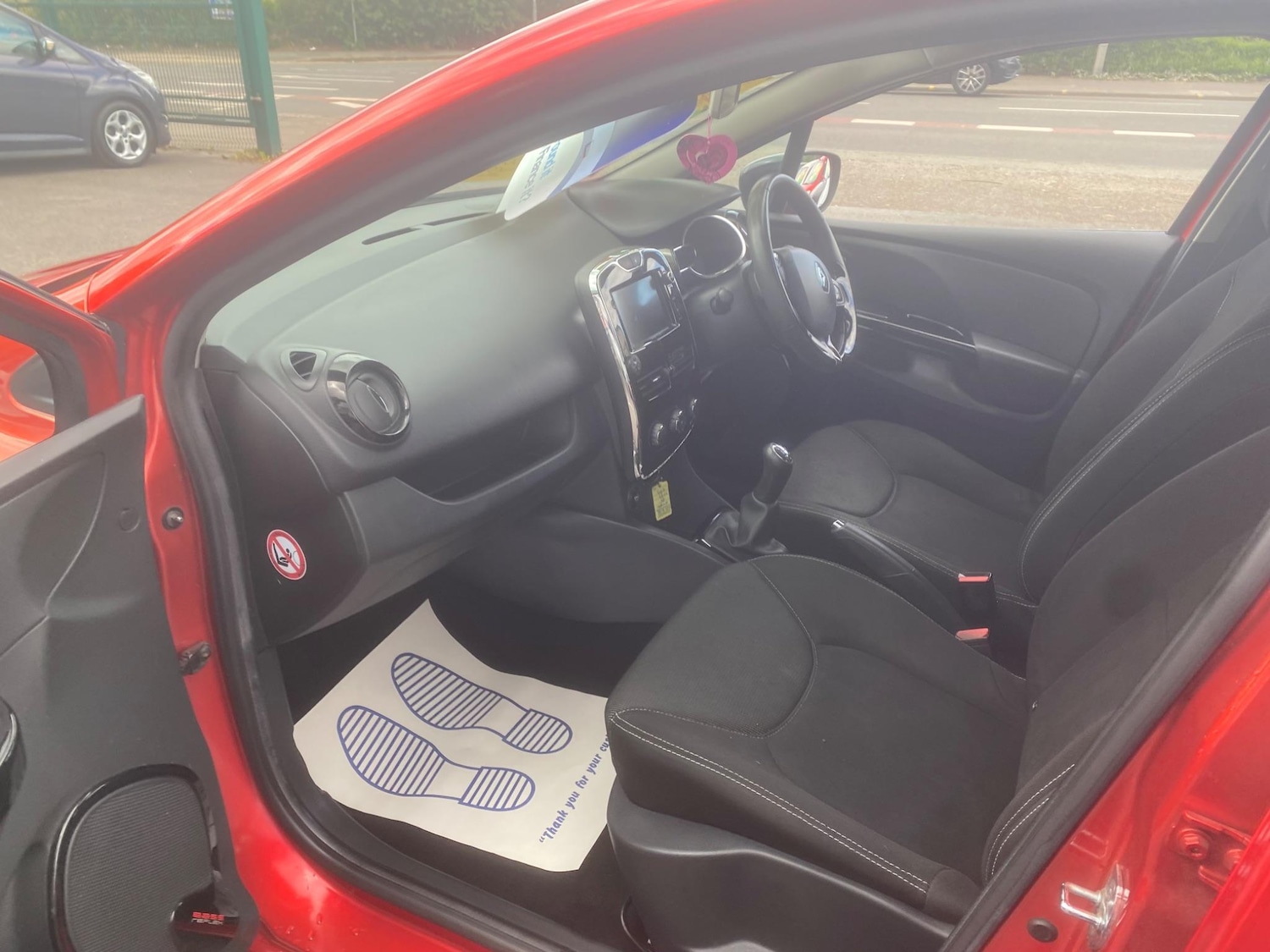 Used Renault Clio 2014 for sale - 76549291: Photo 25