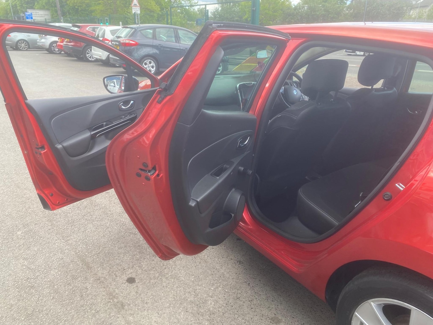 Used Renault Clio 2014 for sale - 76549291: Photo 29