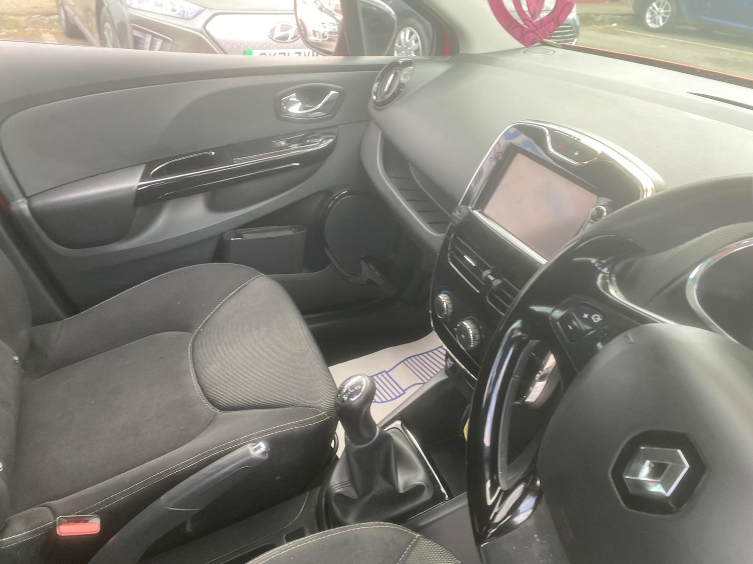 Used Renault Clio 2014 for sale - 76549291: Photo 53