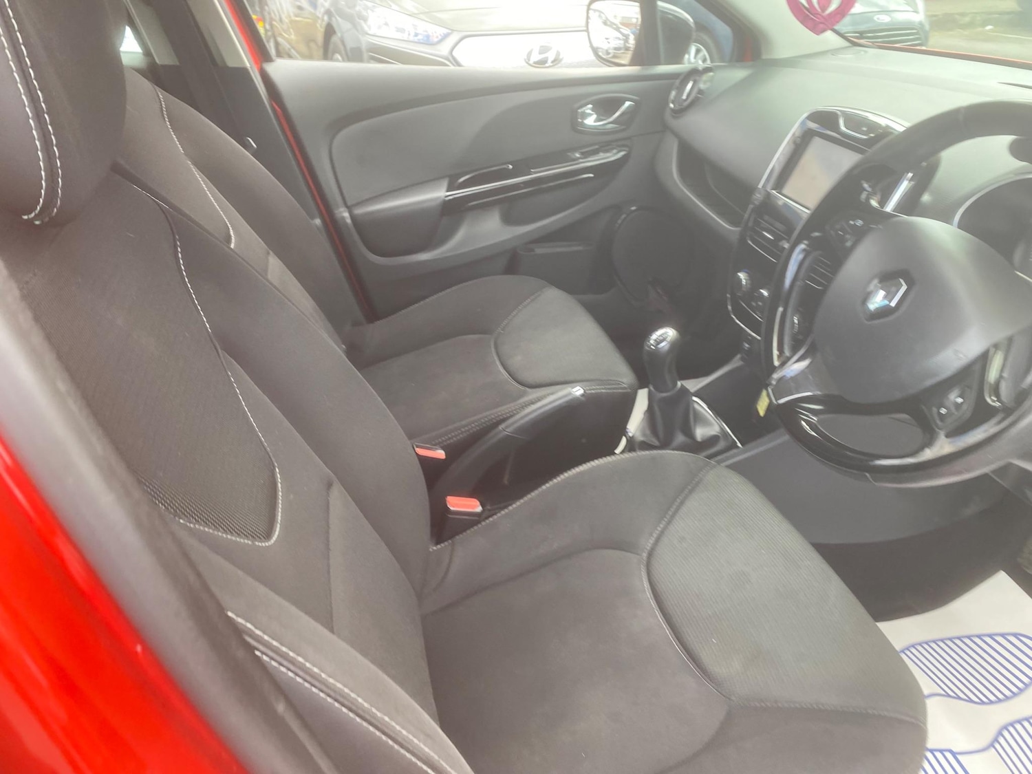 Used Renault Clio 2014 for sale - 76549291: Photo 56