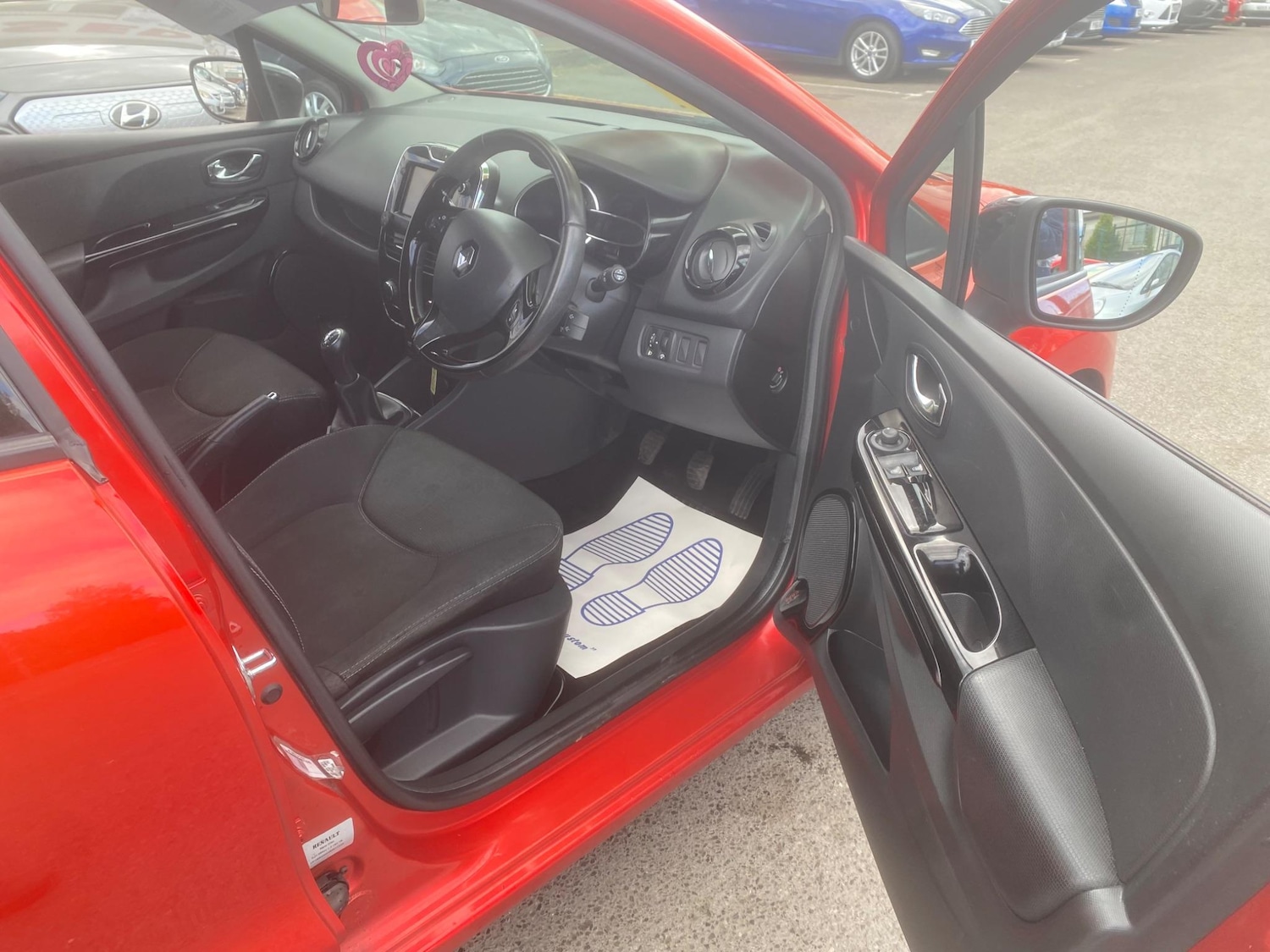 Used Renault Clio 2014 for sale - 76549291: Photo 60