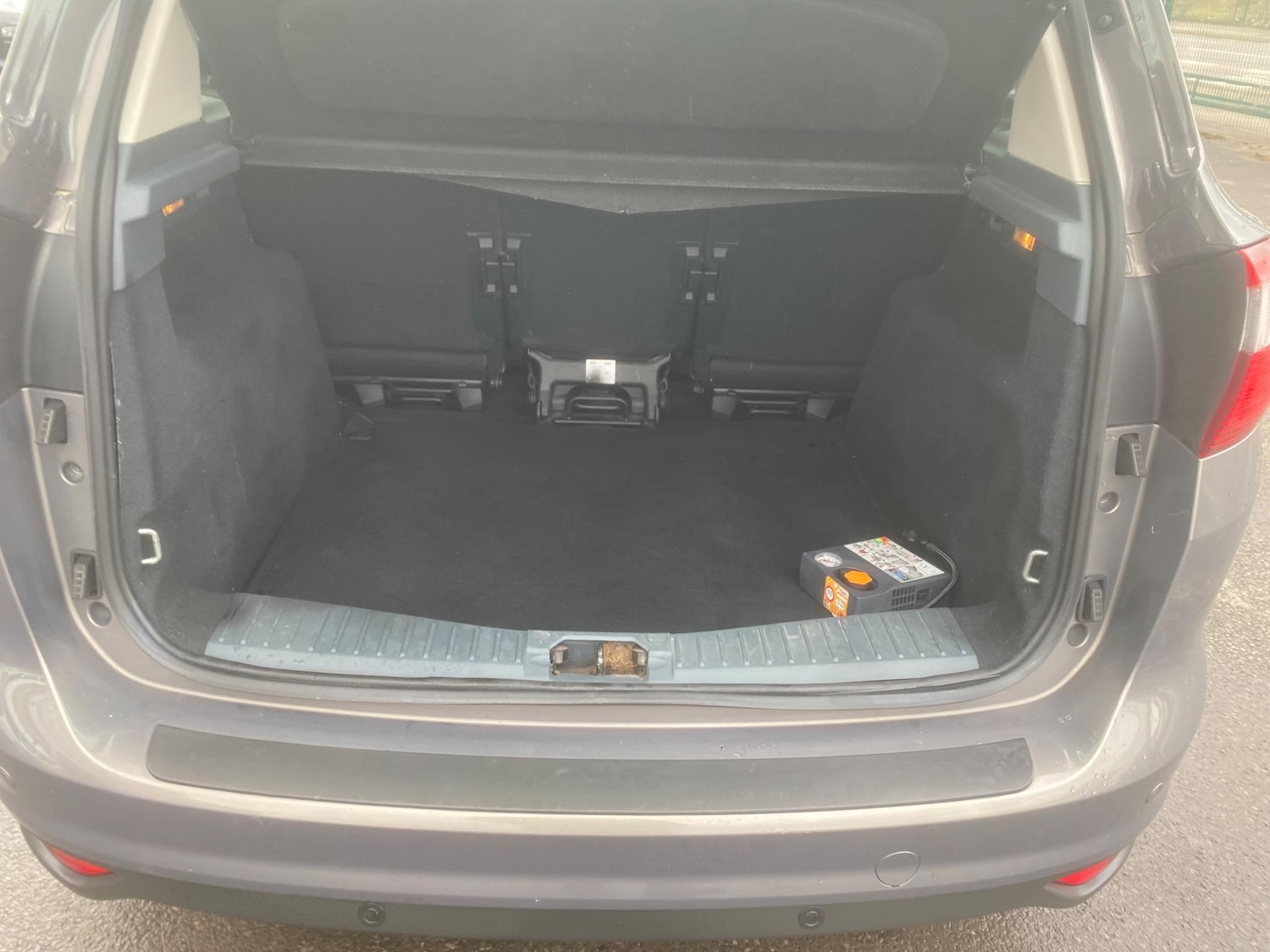 Used Ford C-Max 2015 for sale - 76549451: Photo 31