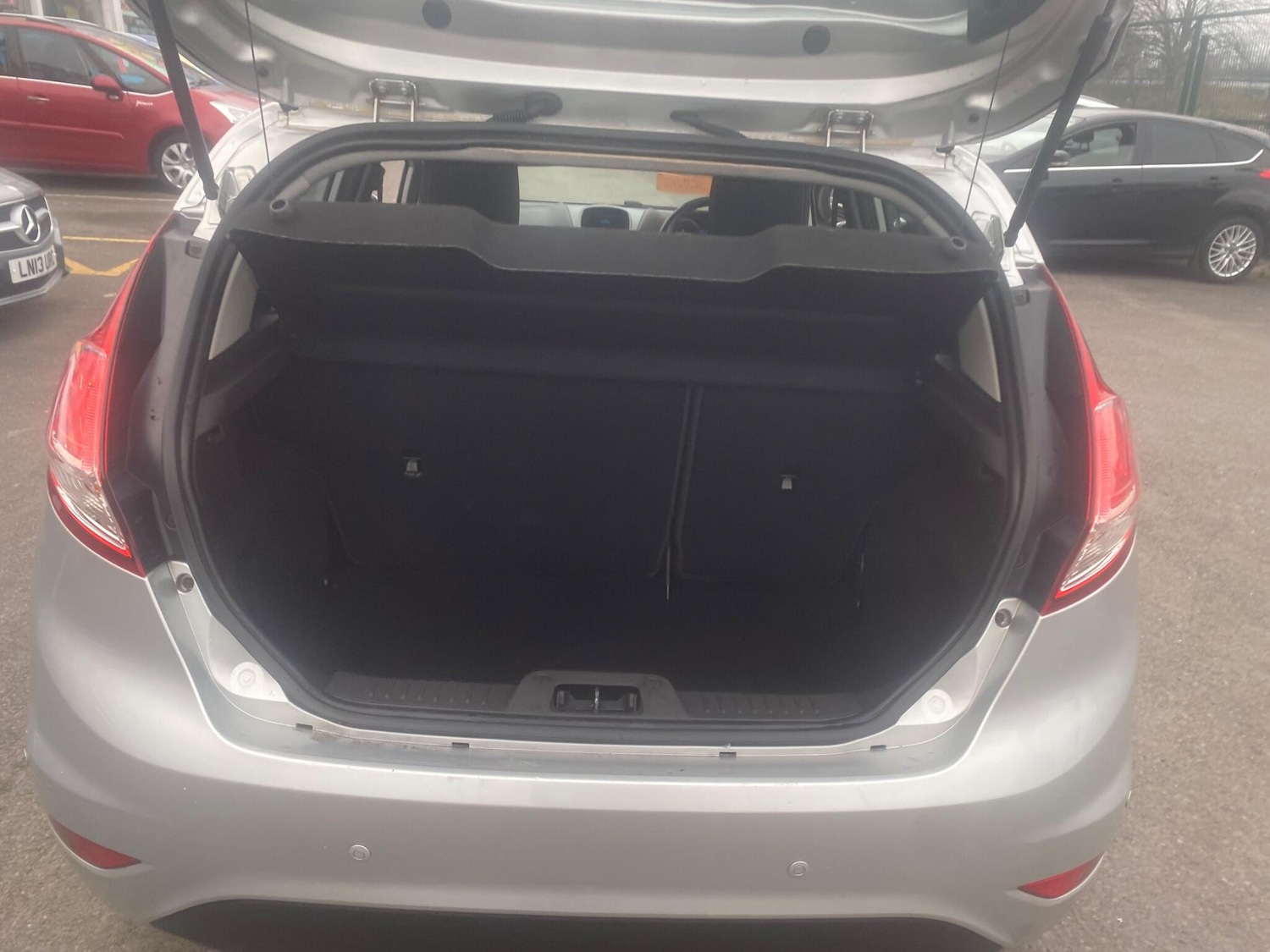 Used Ford Fiesta 2014 for sale - 77040100: Photo 34