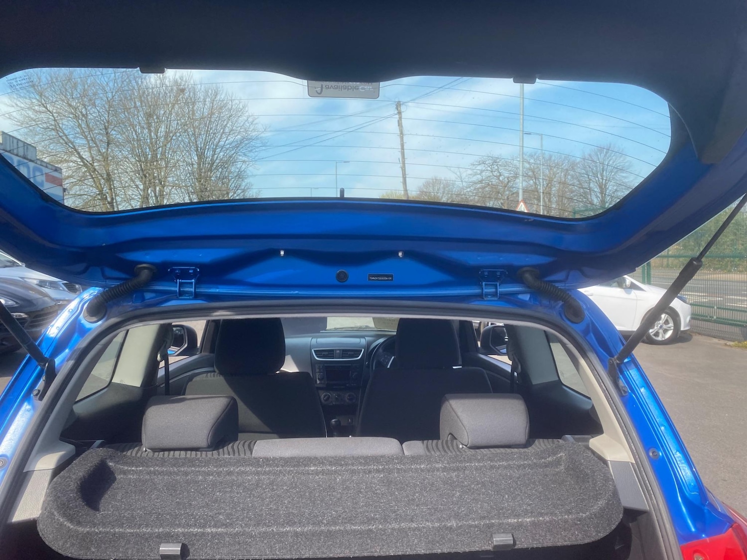 Used Suzuki Swift 2013 for sale - 76550683: Photo 41