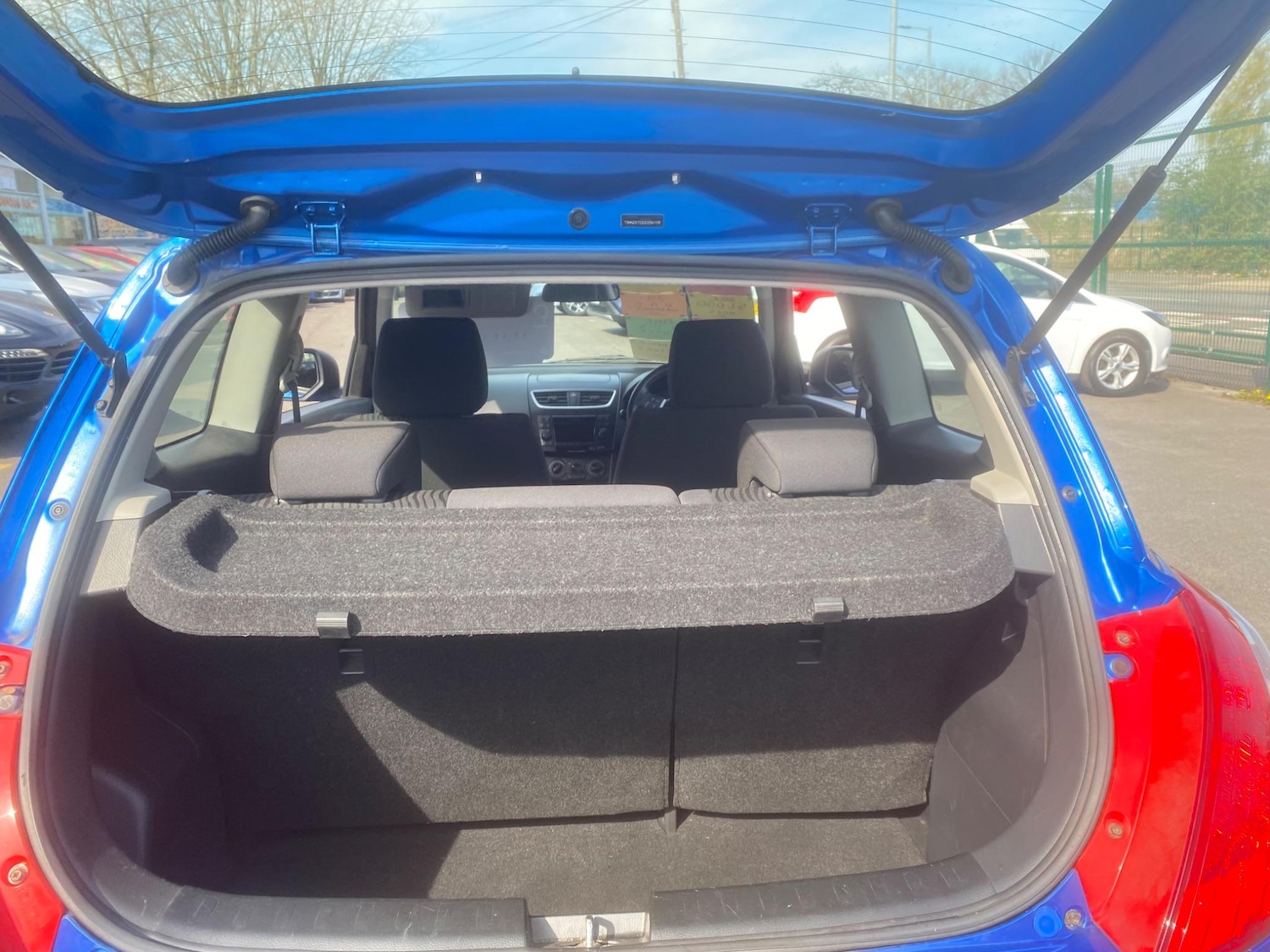 Used Suzuki Swift 2013 for sale - 76550683: Photo 43