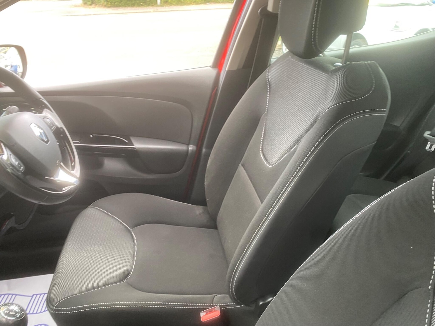 Used Renault Clio 2015 for sale - 76549275: Photo 15