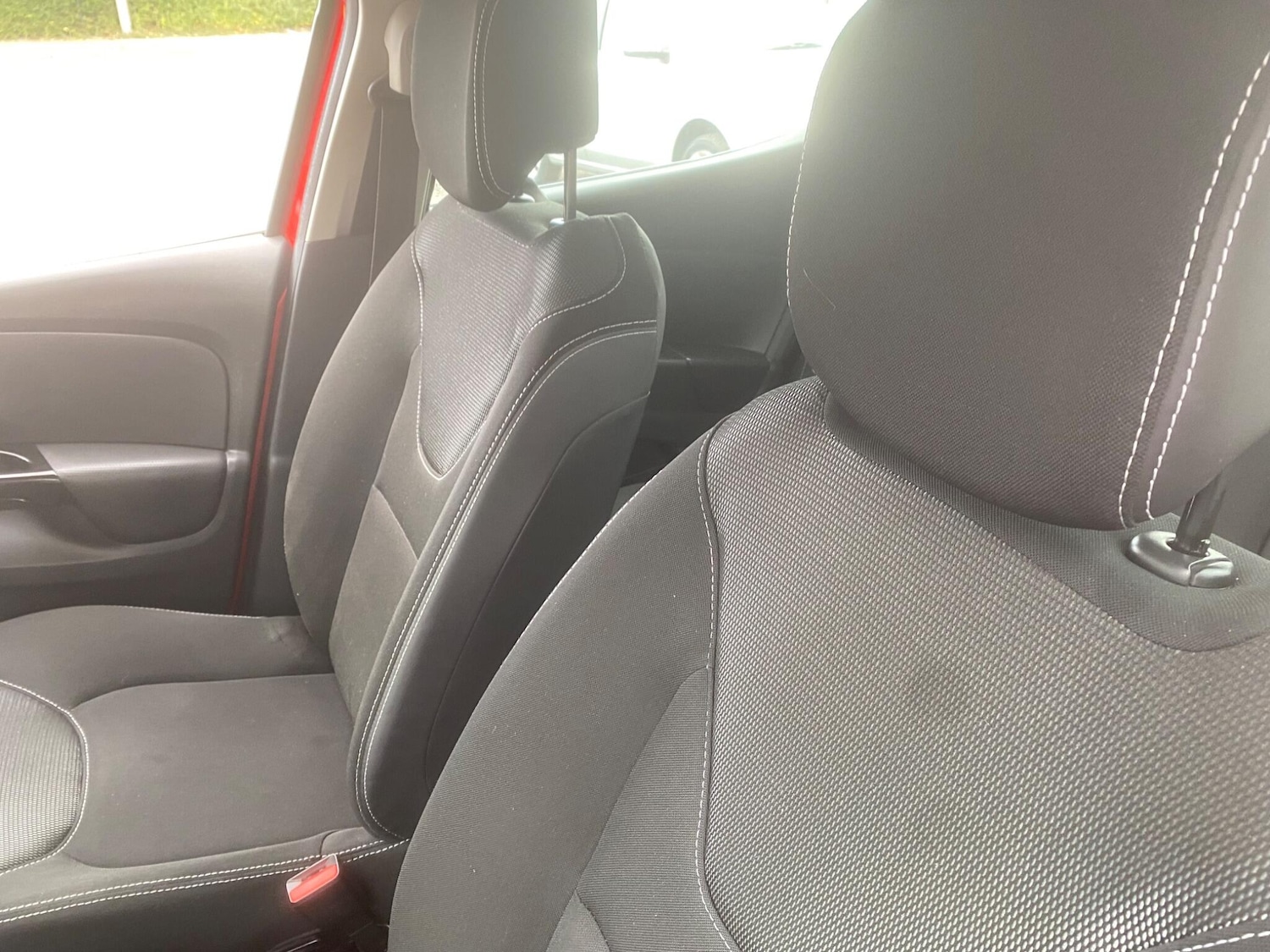 Used Renault Clio 2015 for sale - 76549275: Photo 23