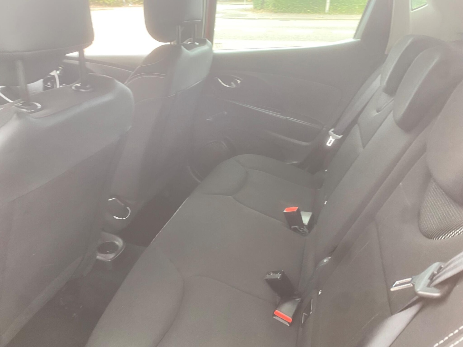 Used Renault Clio 2015 for sale - 76549275: Photo 28