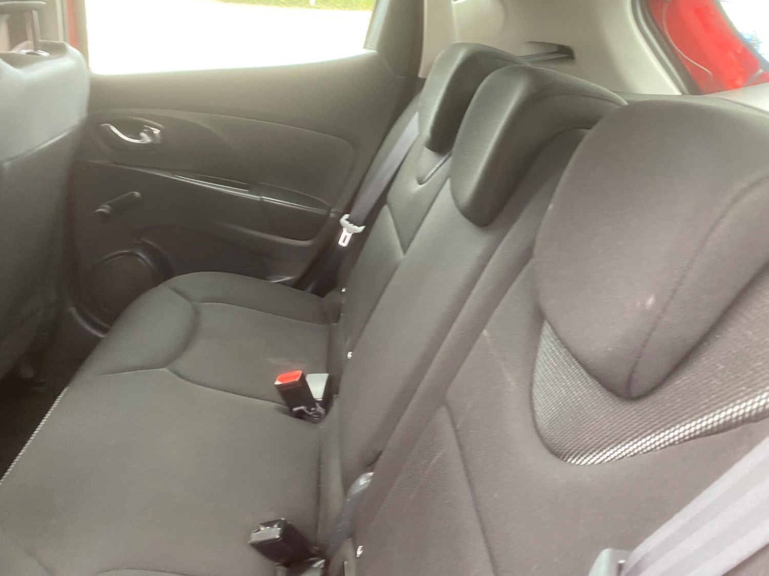 Used Renault Clio 2015 for sale - 76549275: Photo 29