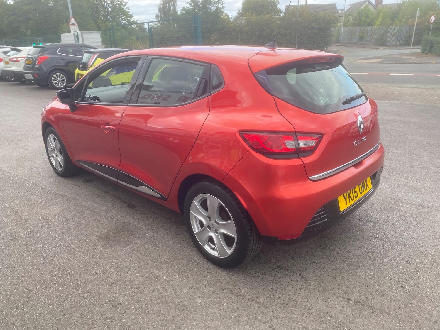 Used Renault Clio 2015 for sale - 76549275: Photo 30