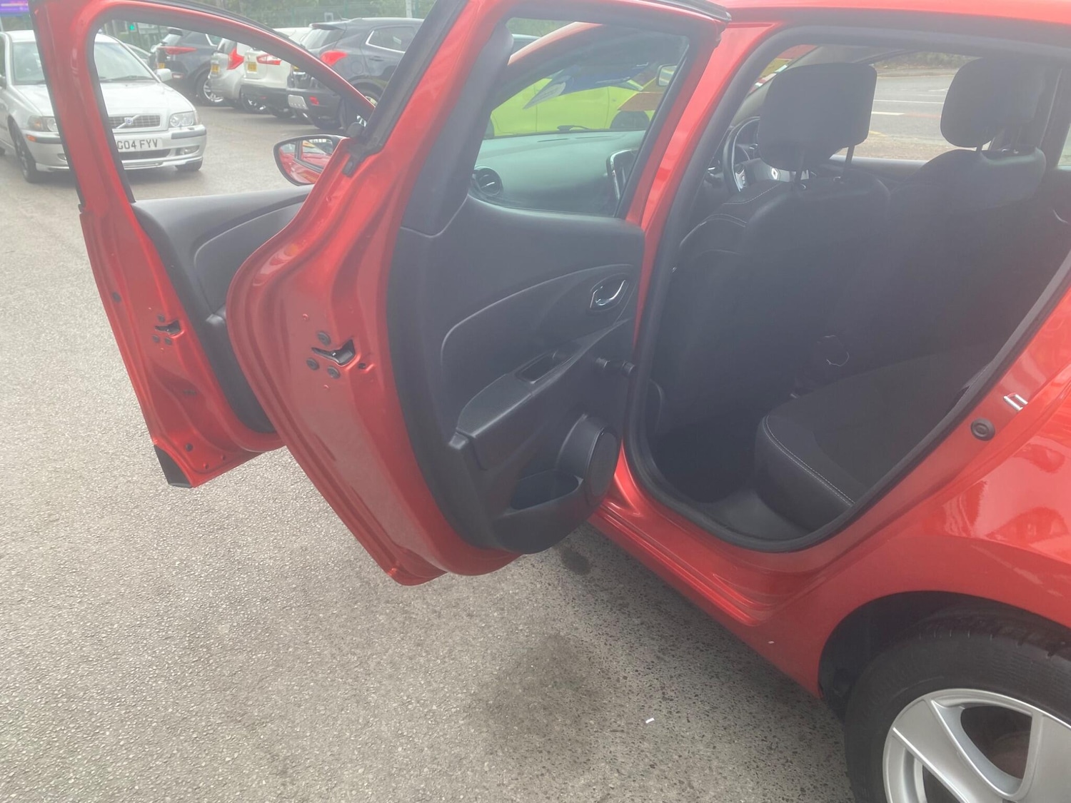 Used Renault Clio 2015 for sale - 76549275: Photo 31