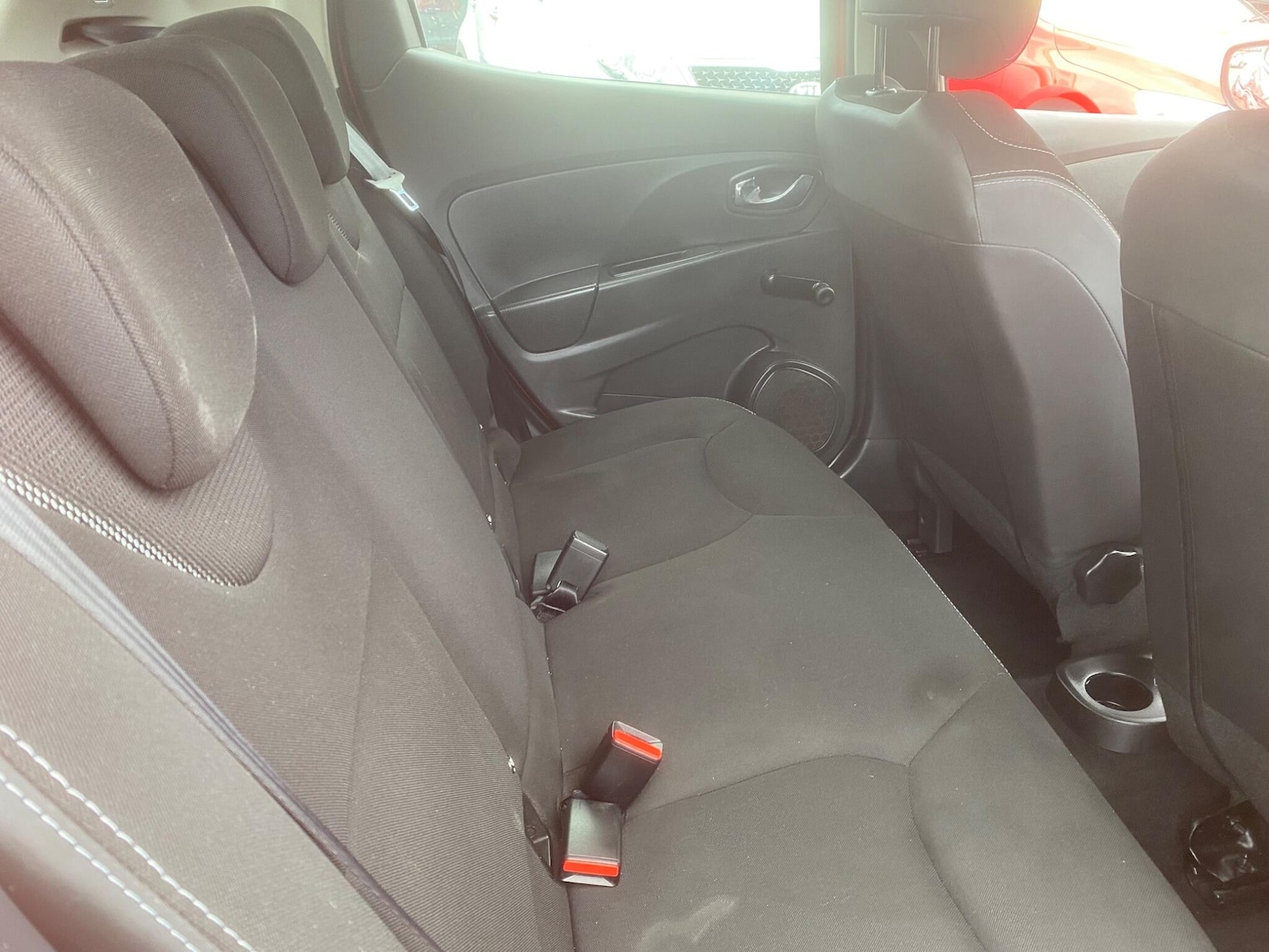 Used Renault Clio 2015 for sale - 76549275: Photo 42