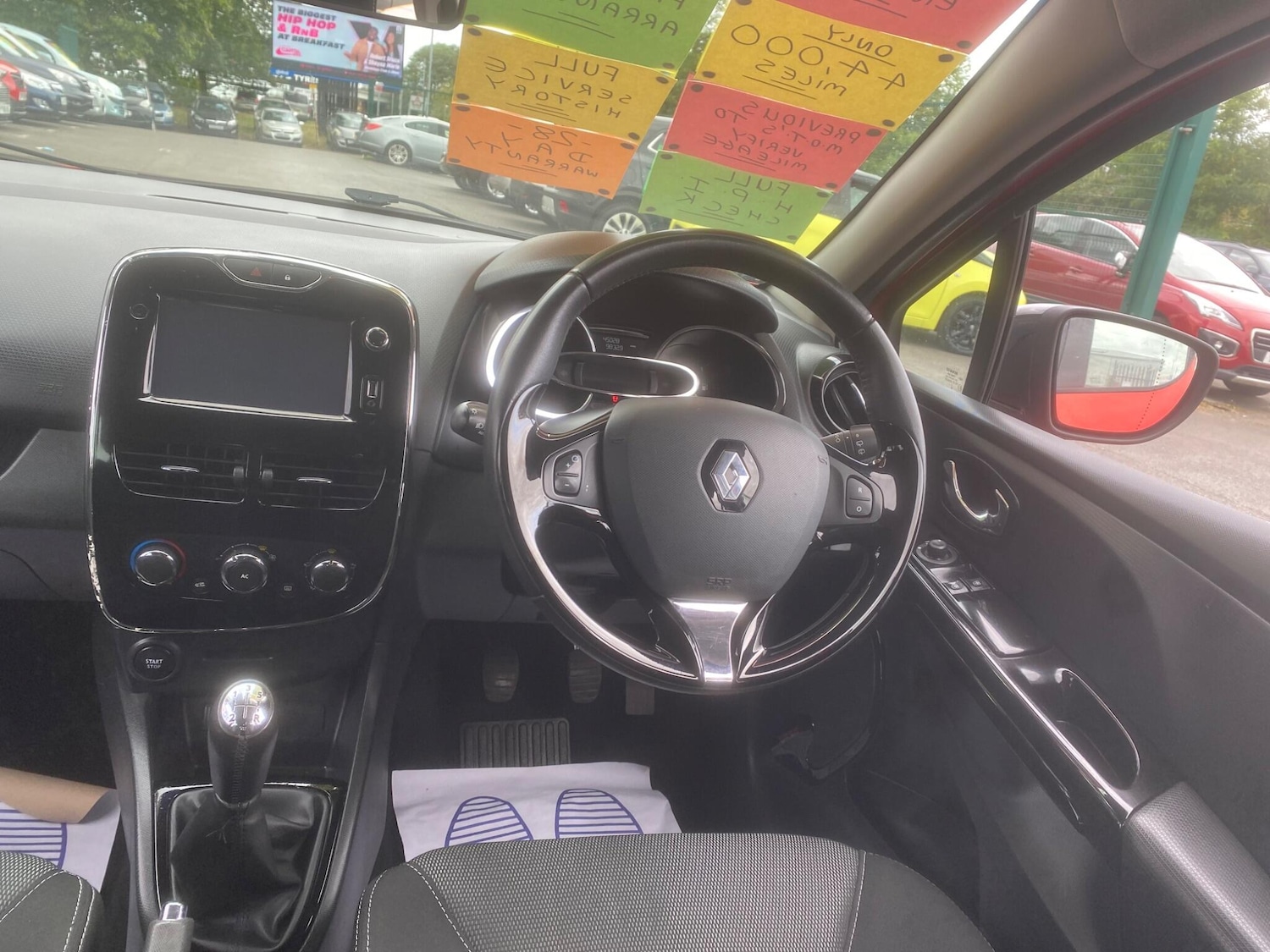 Used Renault Clio 2015 for sale - 76549275: Photo 52