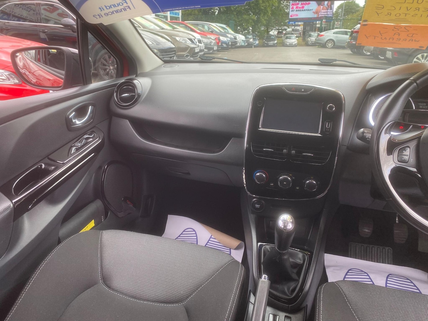 Used Renault Clio 2015 for sale - 76549275: Photo 53