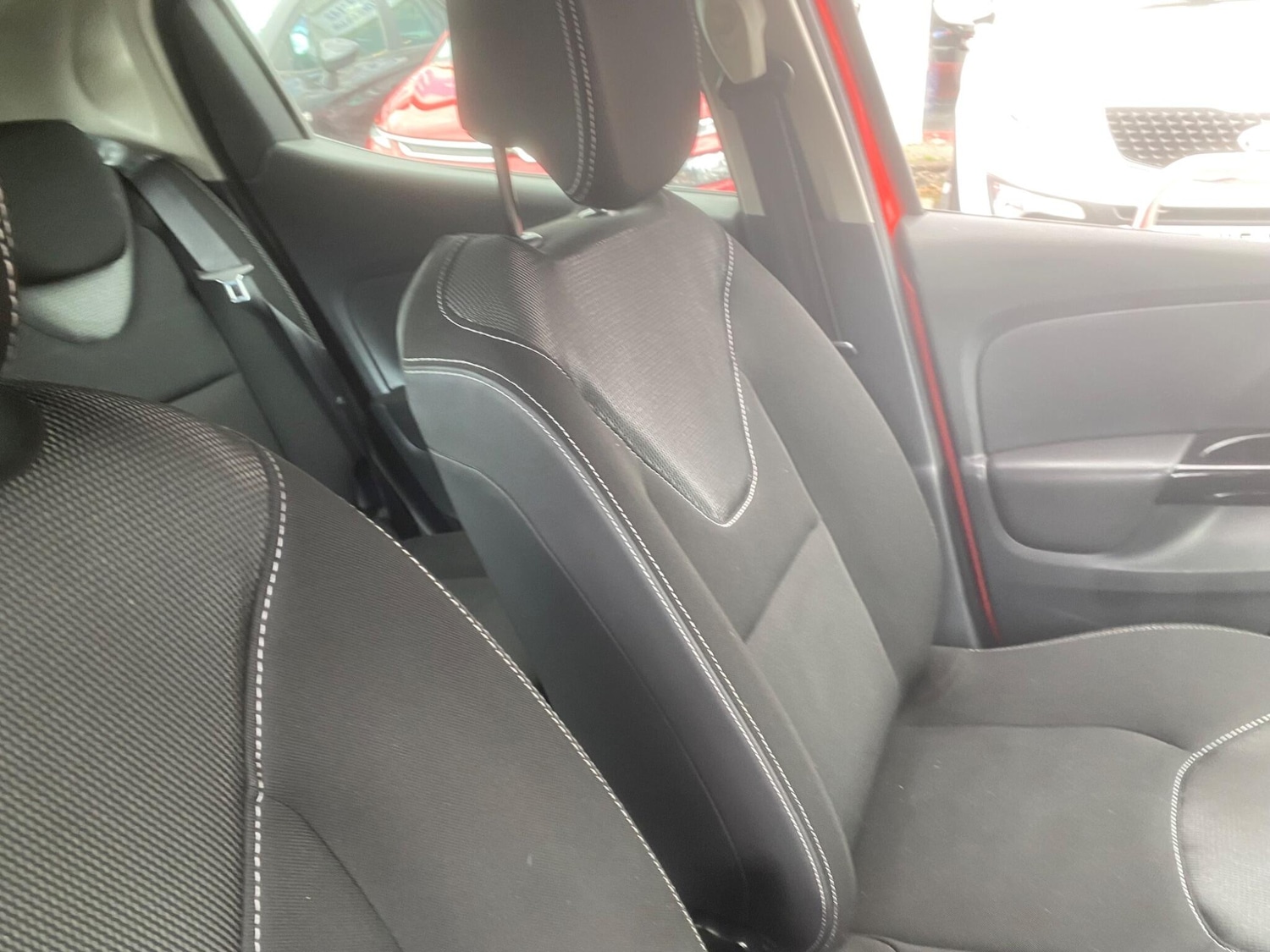 Used Renault Clio 2015 for sale - 76549275: Photo 55