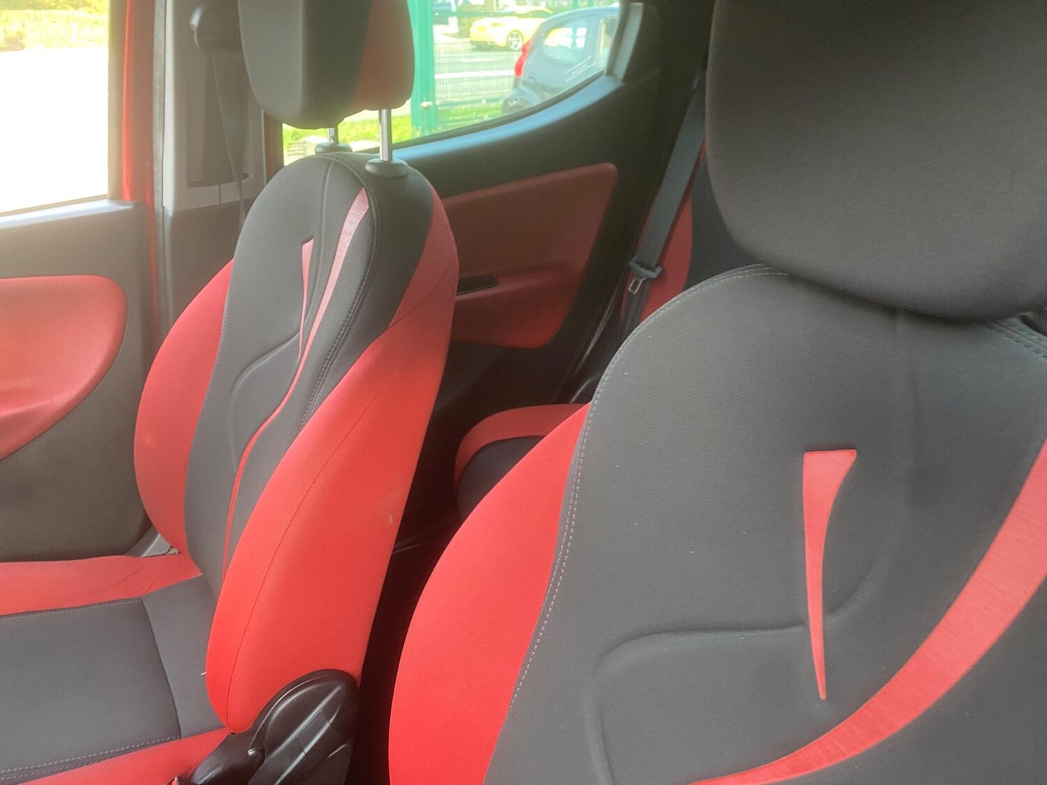 Used Chrysler Ypsilon 2013 for sale - 76550039: Photo 31