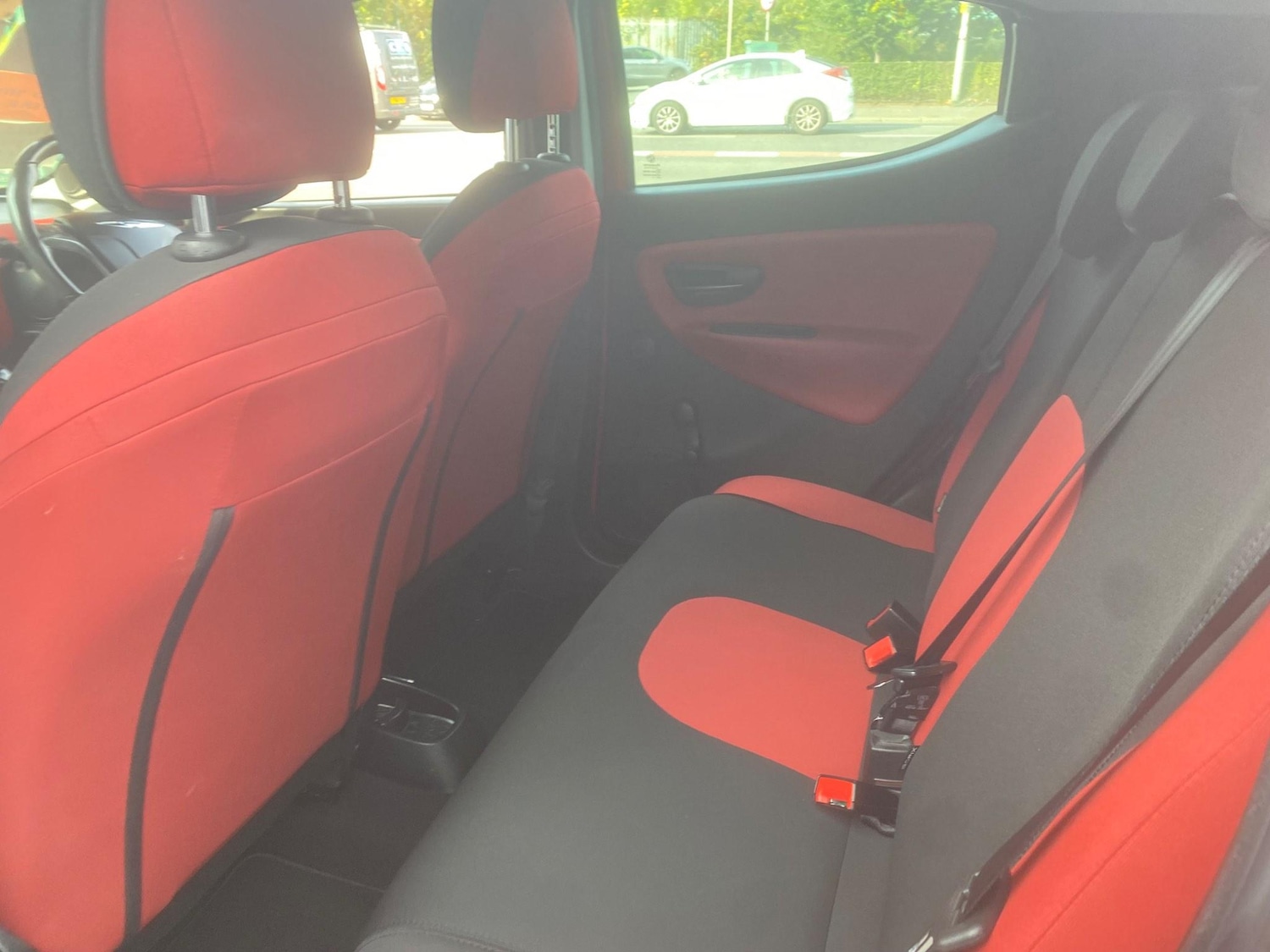 Used Chrysler Ypsilon 2013 for sale - 76550039: Photo 41