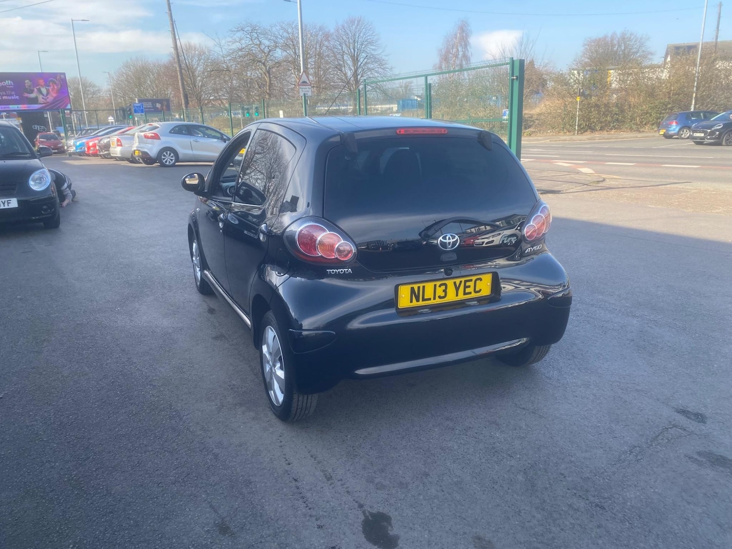 Used Toyota AYGO 2013 for sale - 76997710: Photo 11