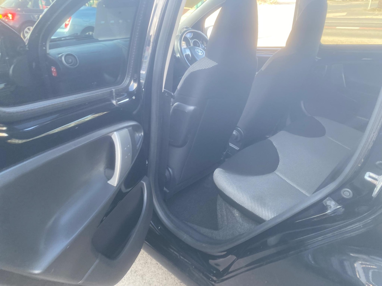 Used Toyota AYGO 2013 for sale - 76997710: Photo 29