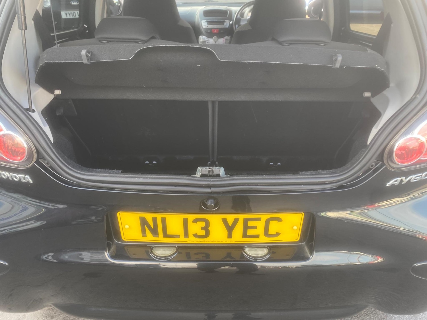 Used Toyota AYGO 2013 for sale - 76997710: Photo 38