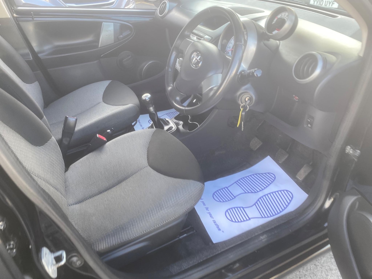 Used Toyota AYGO 2013 for sale - 76997710: Photo 64