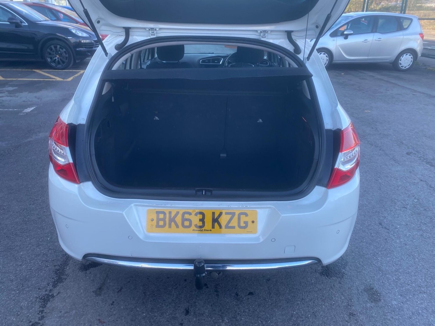 Used Citroen C4 2013 for sale - 76634204: Photo 30