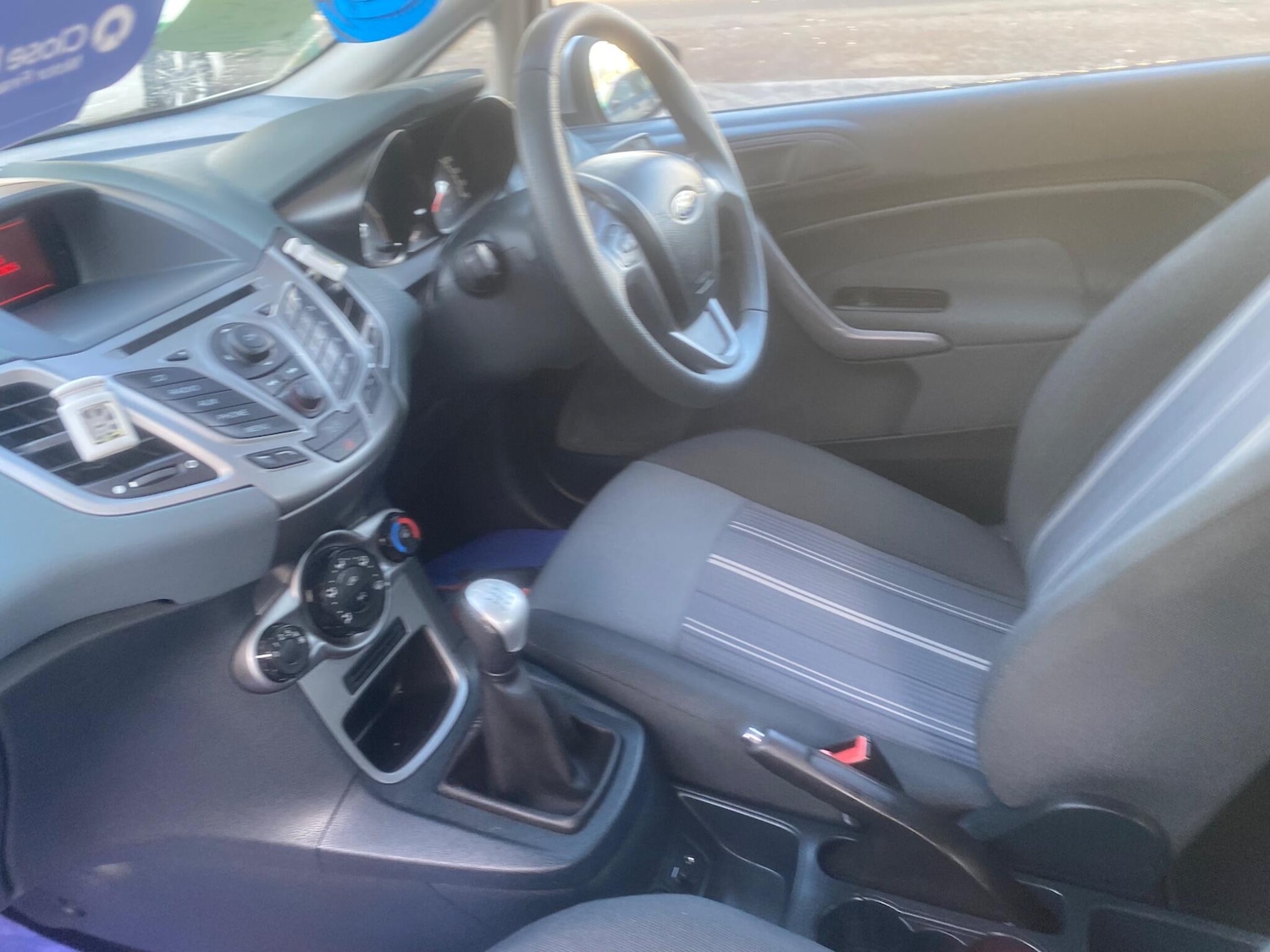 Used Ford Fiesta 2010 for sale - 76688920: Photo 25