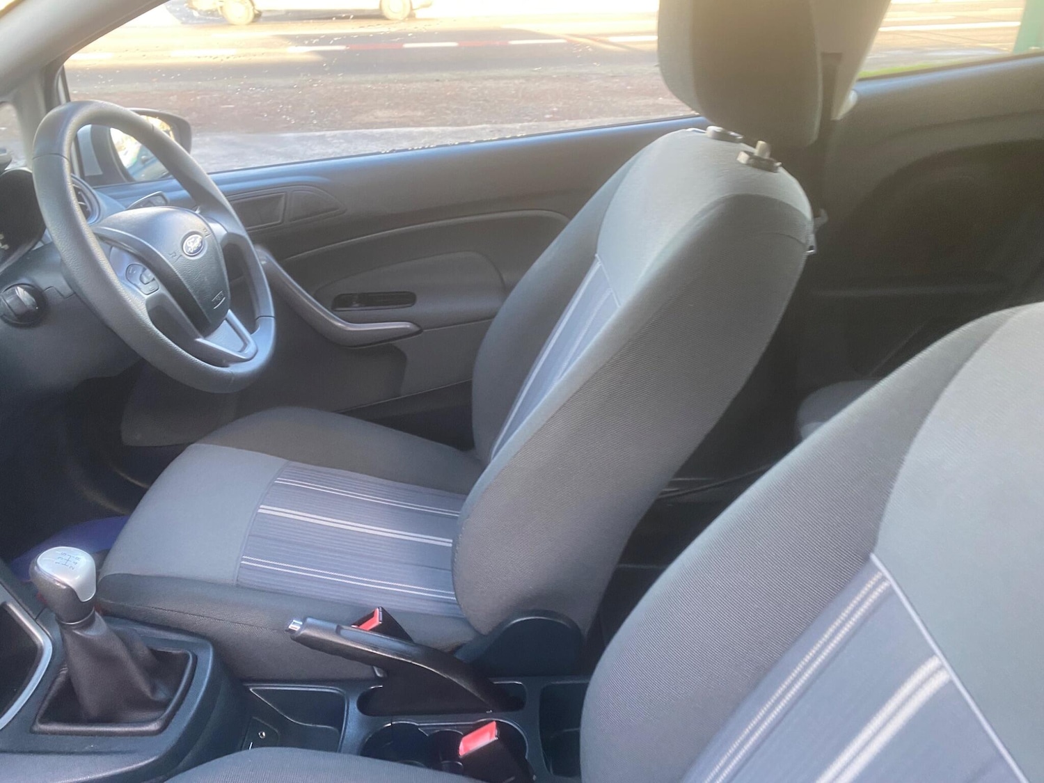 Used Ford Fiesta 2010 for sale - 76688920: Photo 27